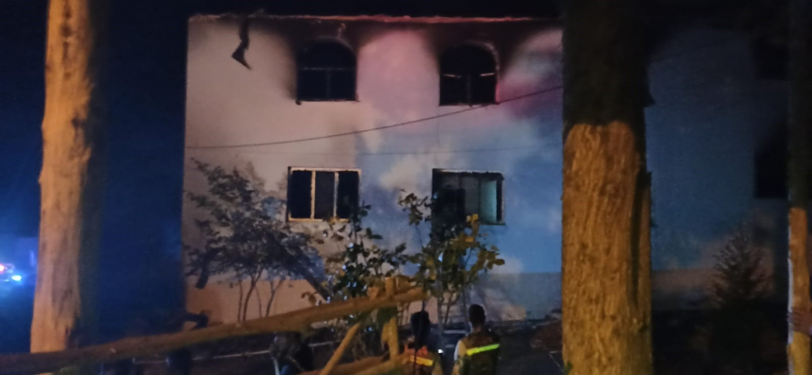 Camide Yangın Çıktı, Kullanılamaz Hale Geldi (2)