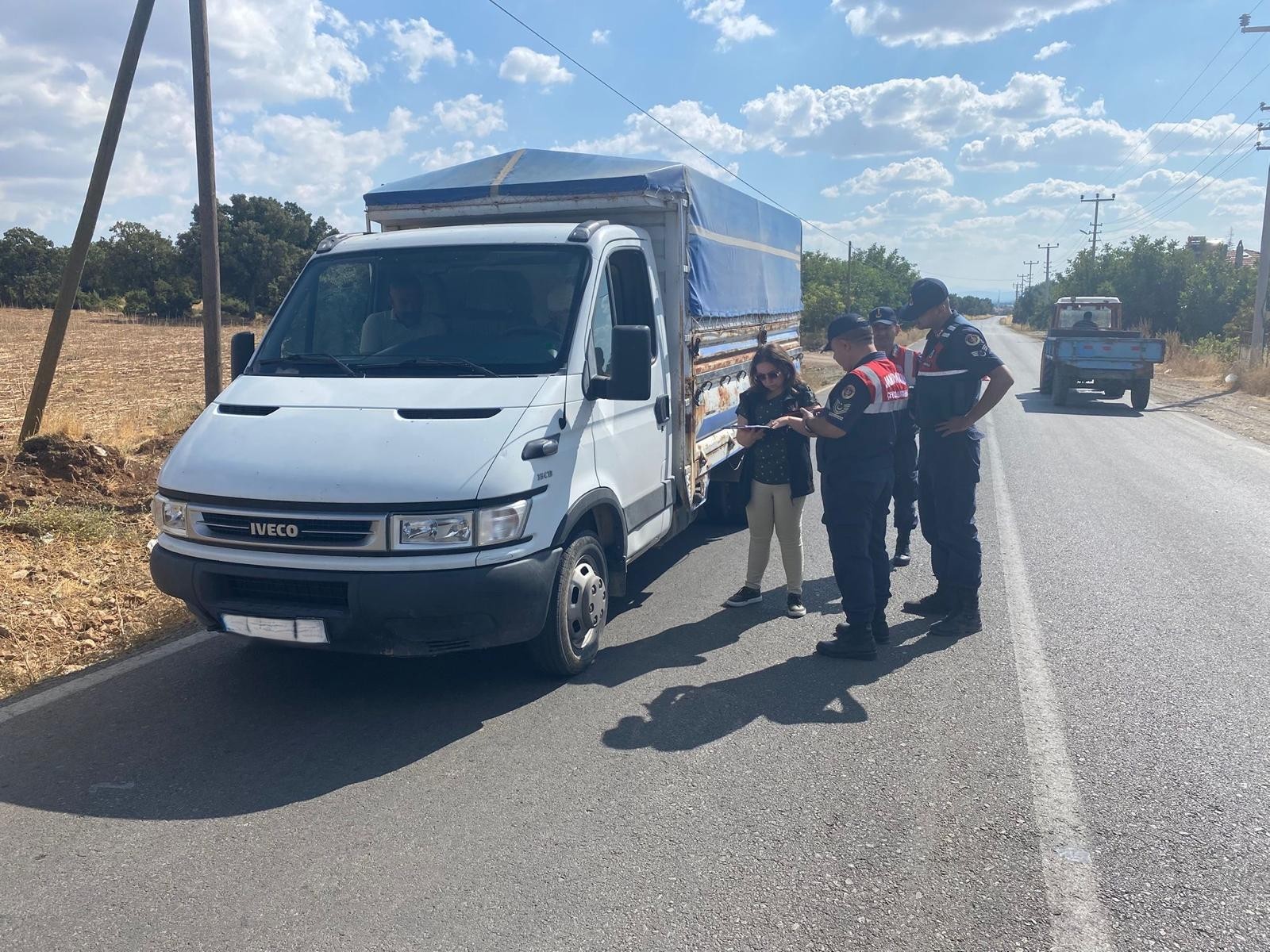 Canlı Hayvan Nakil Araçları Durduruldu (2)