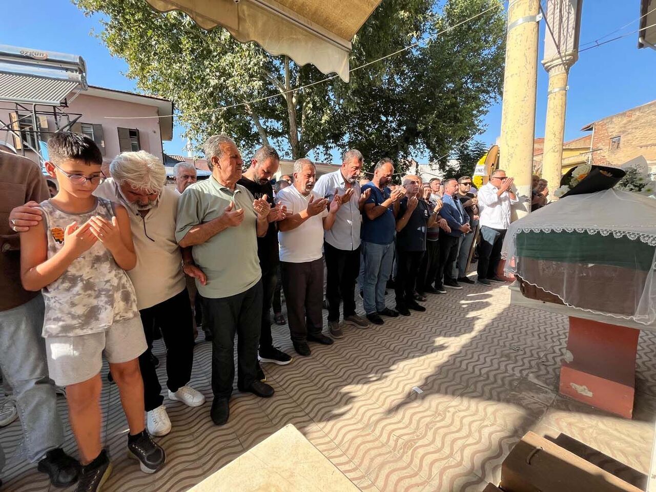 Genç Kız Duvağıyla Uğurlandı (5)-1