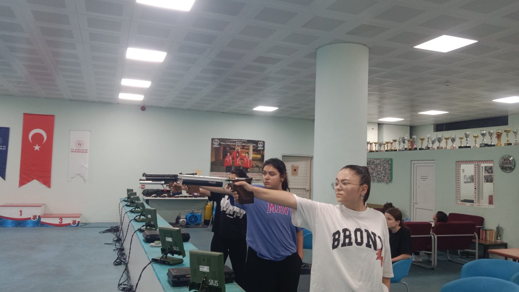 Gençler Hedefleri On Ikiden Vurdu (4)