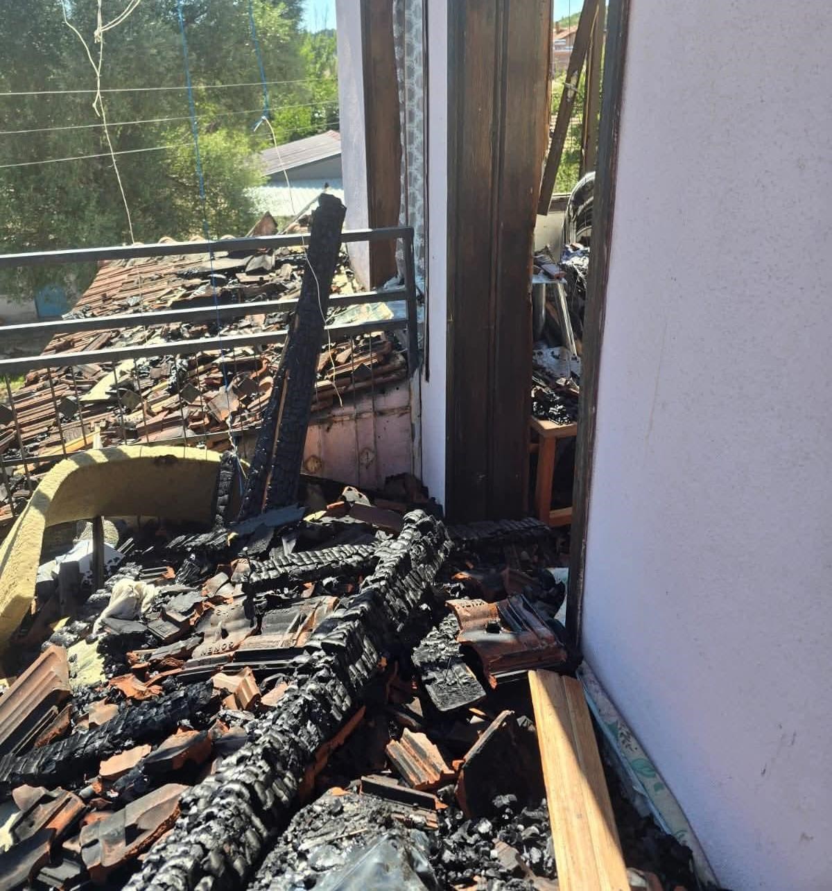 Gözleme Yapmak Istedi, Evi Yaktı (2)