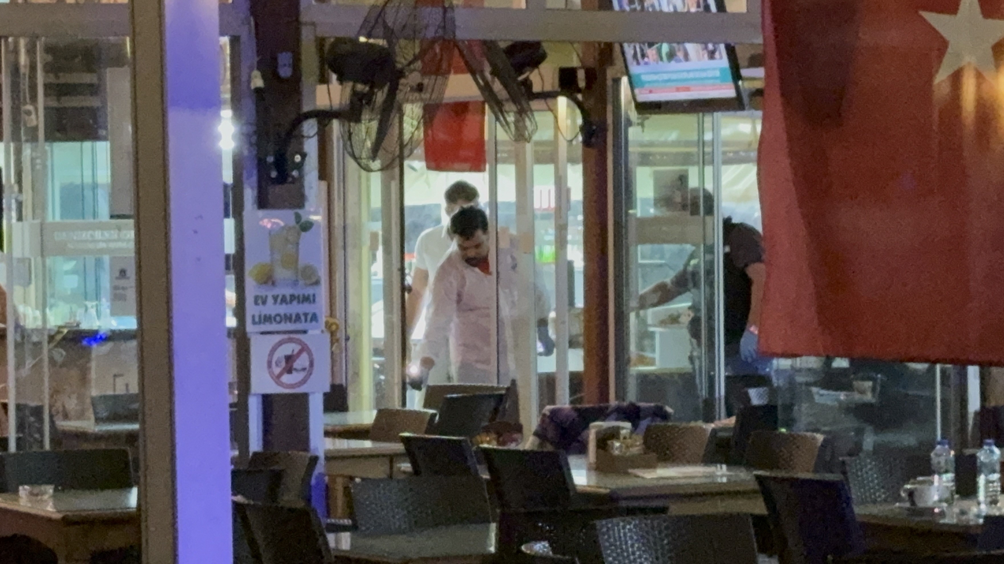 Hesap Kavgası Sonrası Kafeye Kurşun Yağmuru (6)