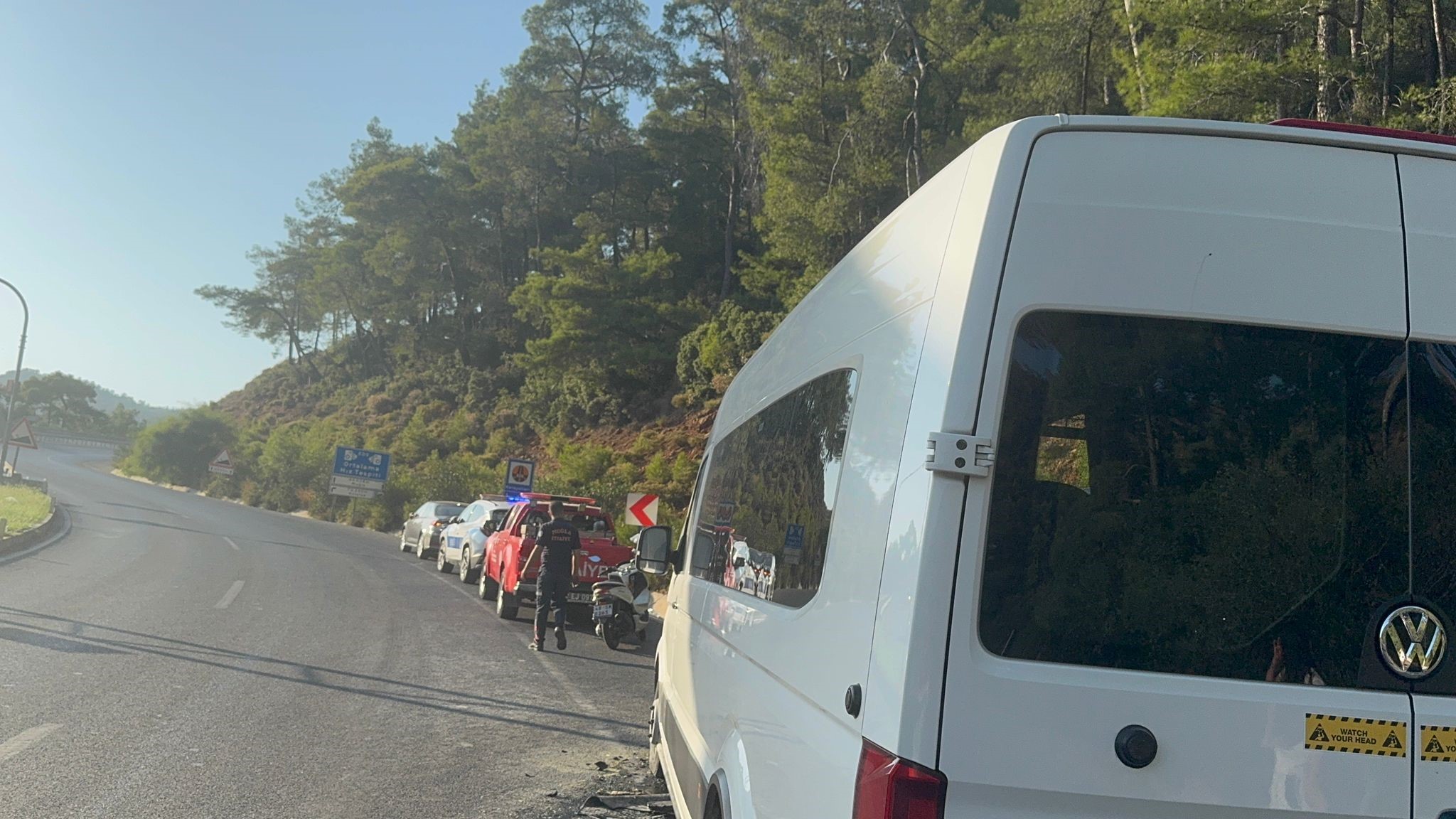 İçinde Çok Sayıda Yolcu Olan Minibüs Alev Aldı (2)