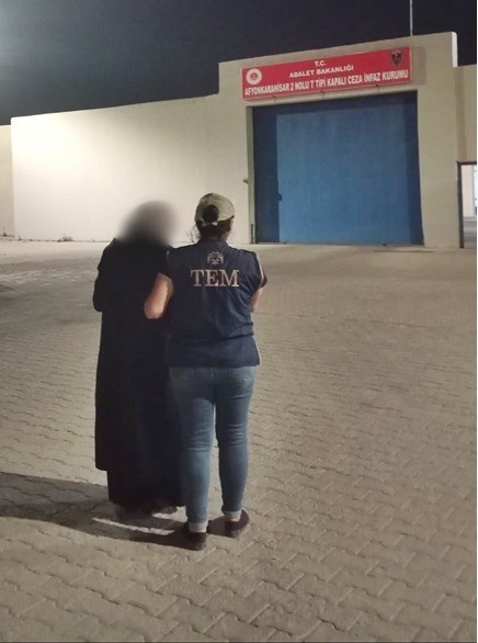 Jandarma O Kadını Kıskıvrak Yakaladı (3)