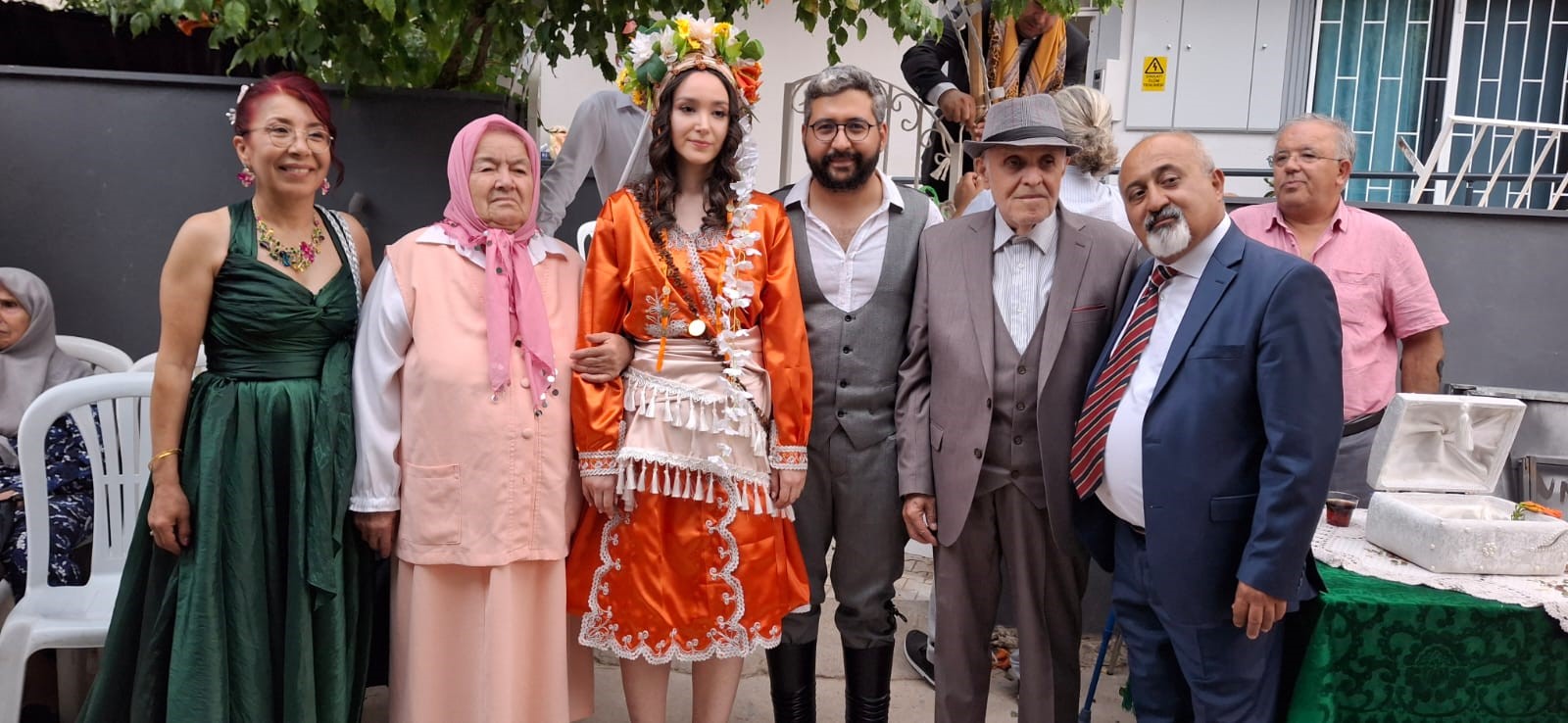 Körüklü Çizme Giyen Damat, Üç Etekli Gelinini Atıyla Aldı (3)