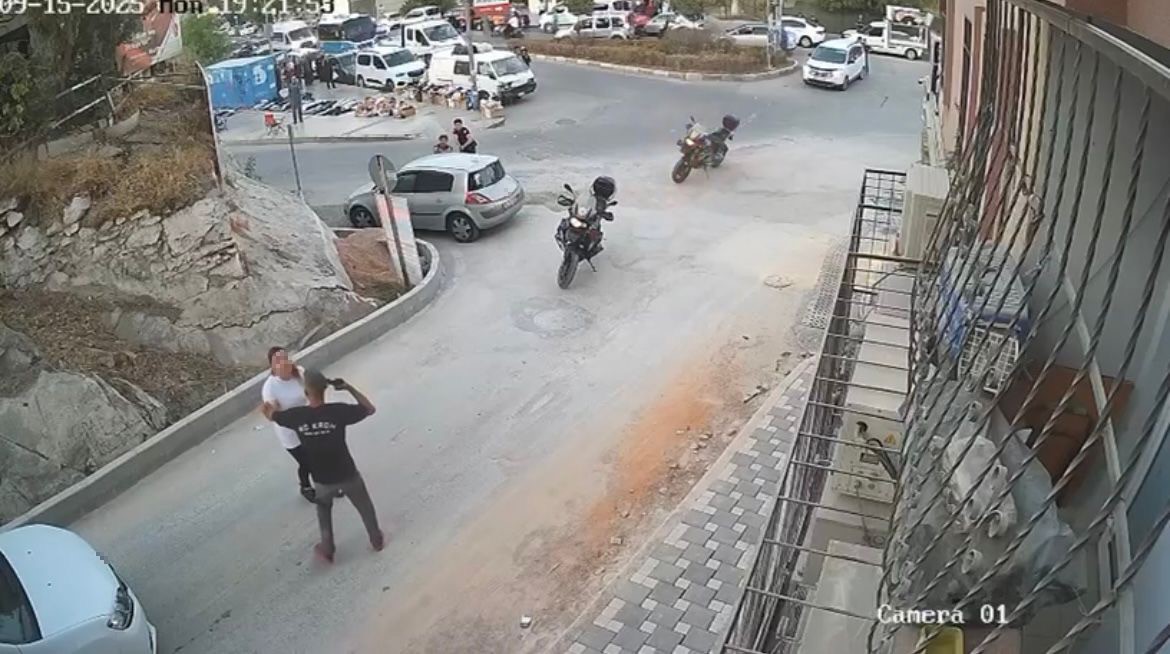 Önce Eşini Sonra Kendini Bacağından Vurdu (3)