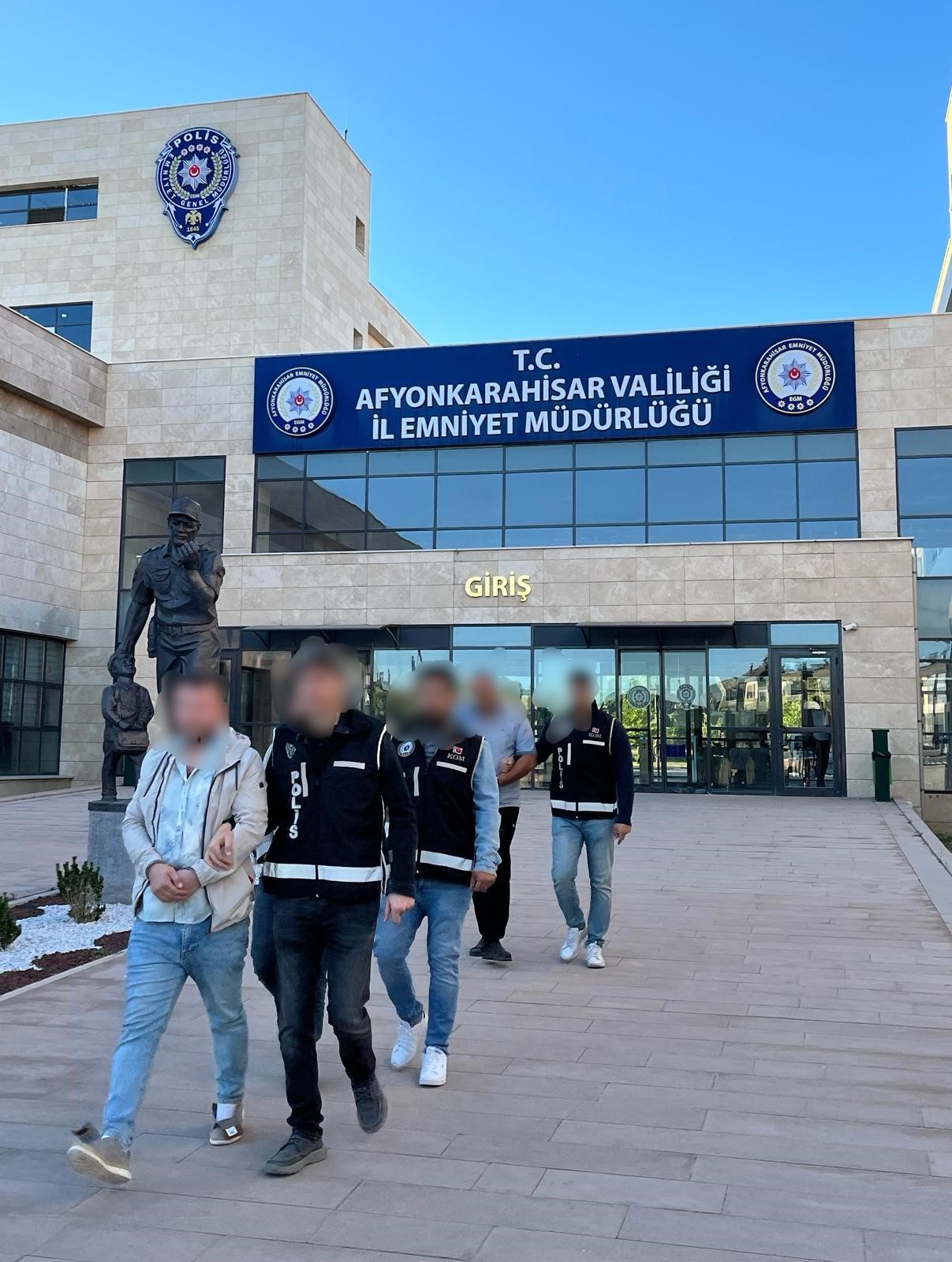 Tefeci Operasyonunda Yakalandılar (3)