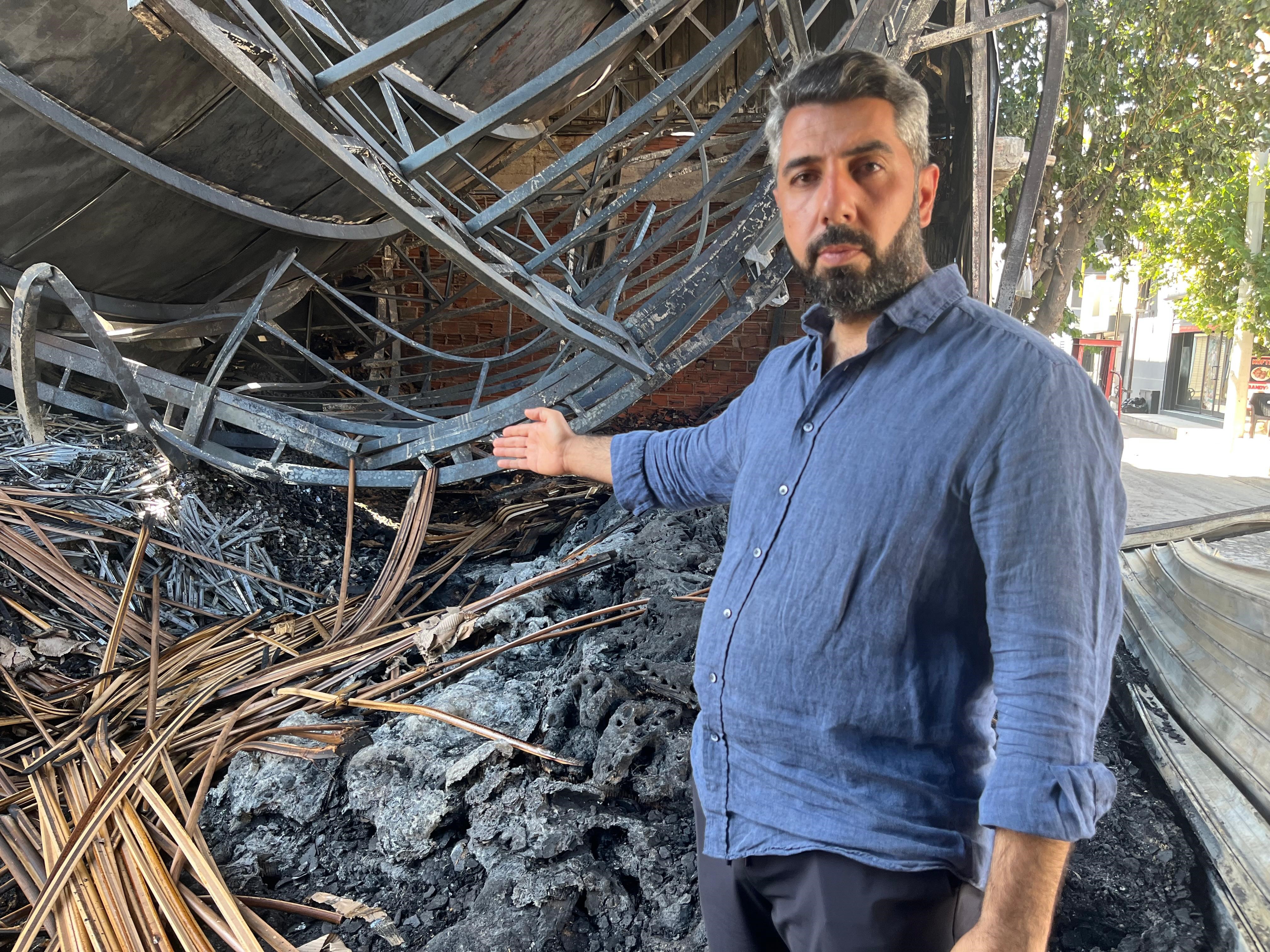 Toplanmayan Çöplerden Yangın Çıktı, Zarar 30 Milyon Lira