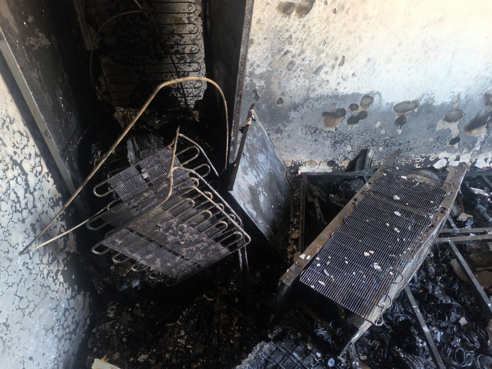 Yanmaktan Kaçtı, Düşerek Can Verdi (5)