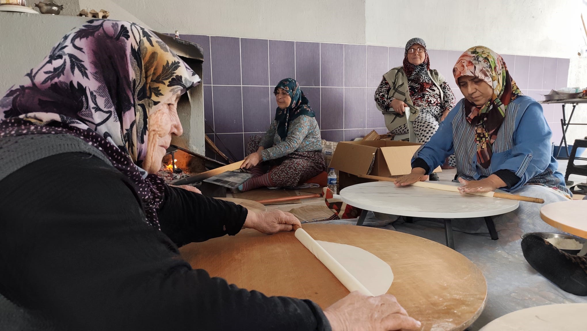 11 Kadın El Birliği Ile Yufka Açıyor (2)