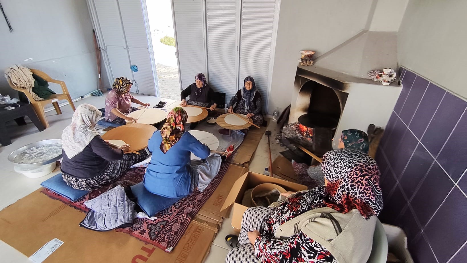 11 Kadın El Birliği Ile Yufka Açıyor (4)