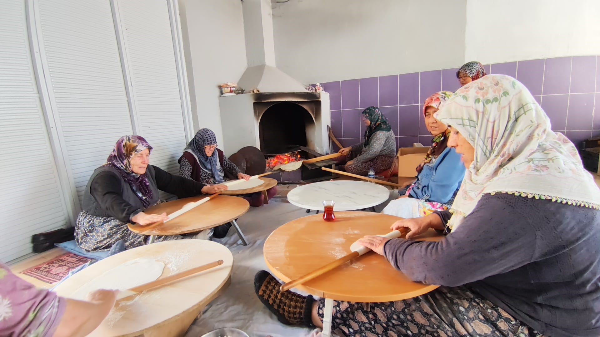 11 Kadın El Birliği Ile Yufka Açıyor (6)