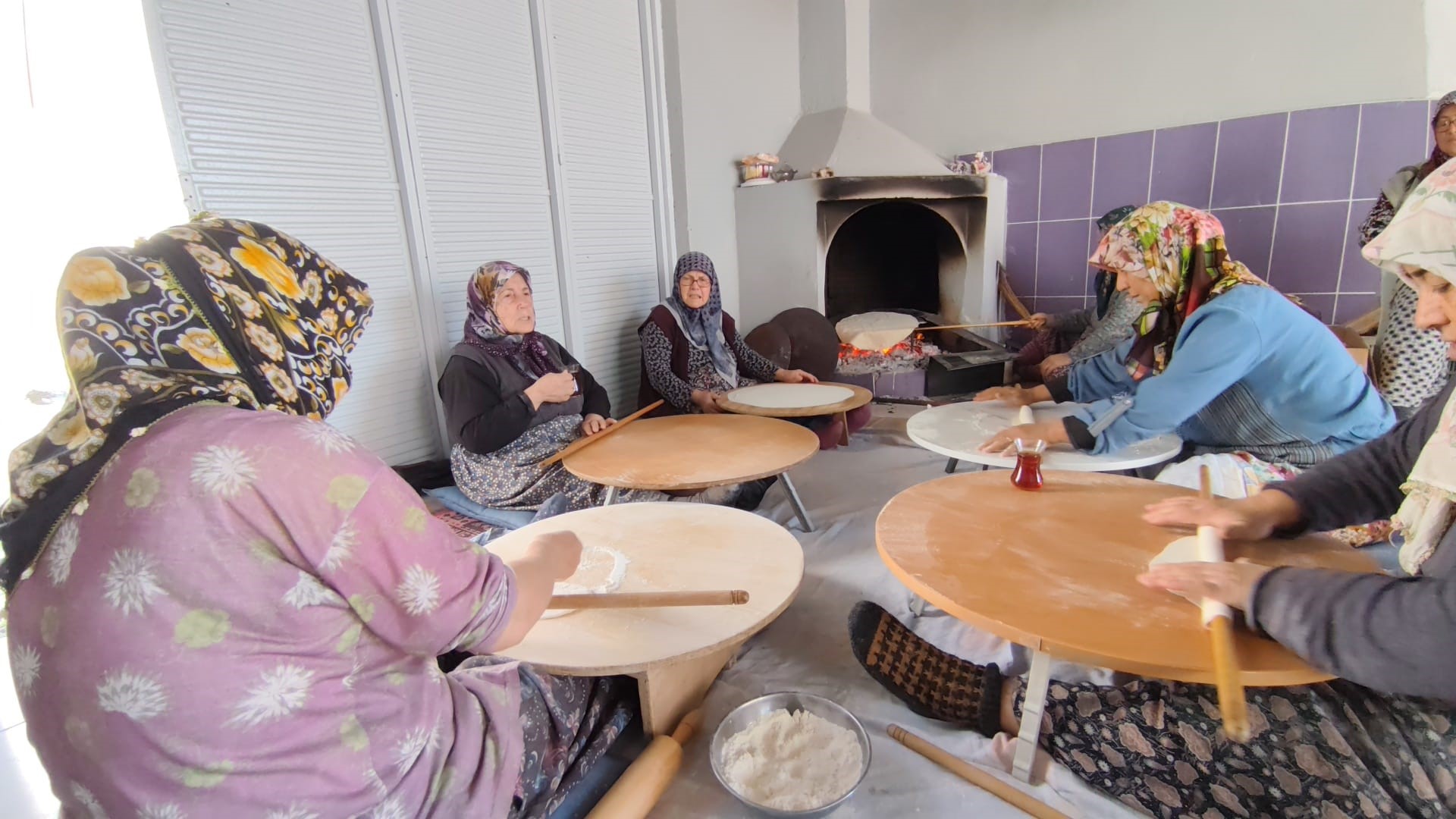 11 Kadın El Birliği Ile Yufka Açıyor (7)