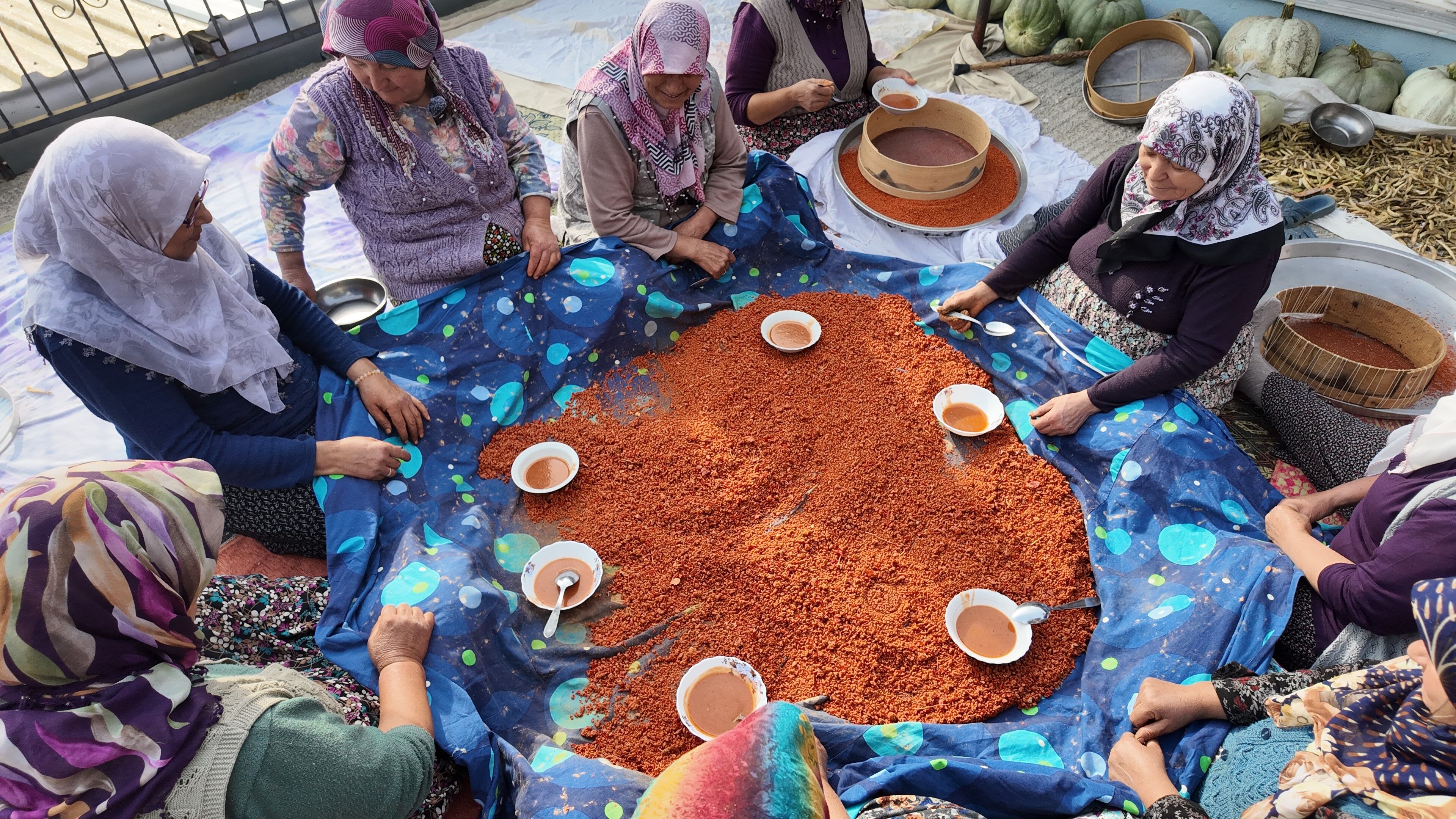 16 Çeşitli Tarhana Kışa Hazırlanıyor (4)