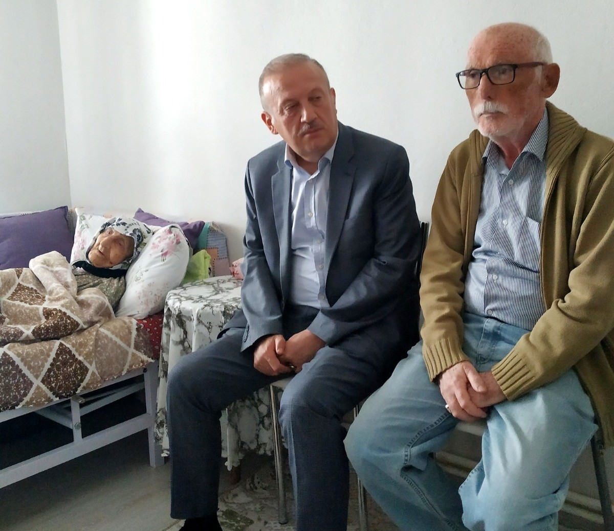 2 Padişah, 12 Cumhurbaşkanı Ve 27 Başbakan Gördü (2)