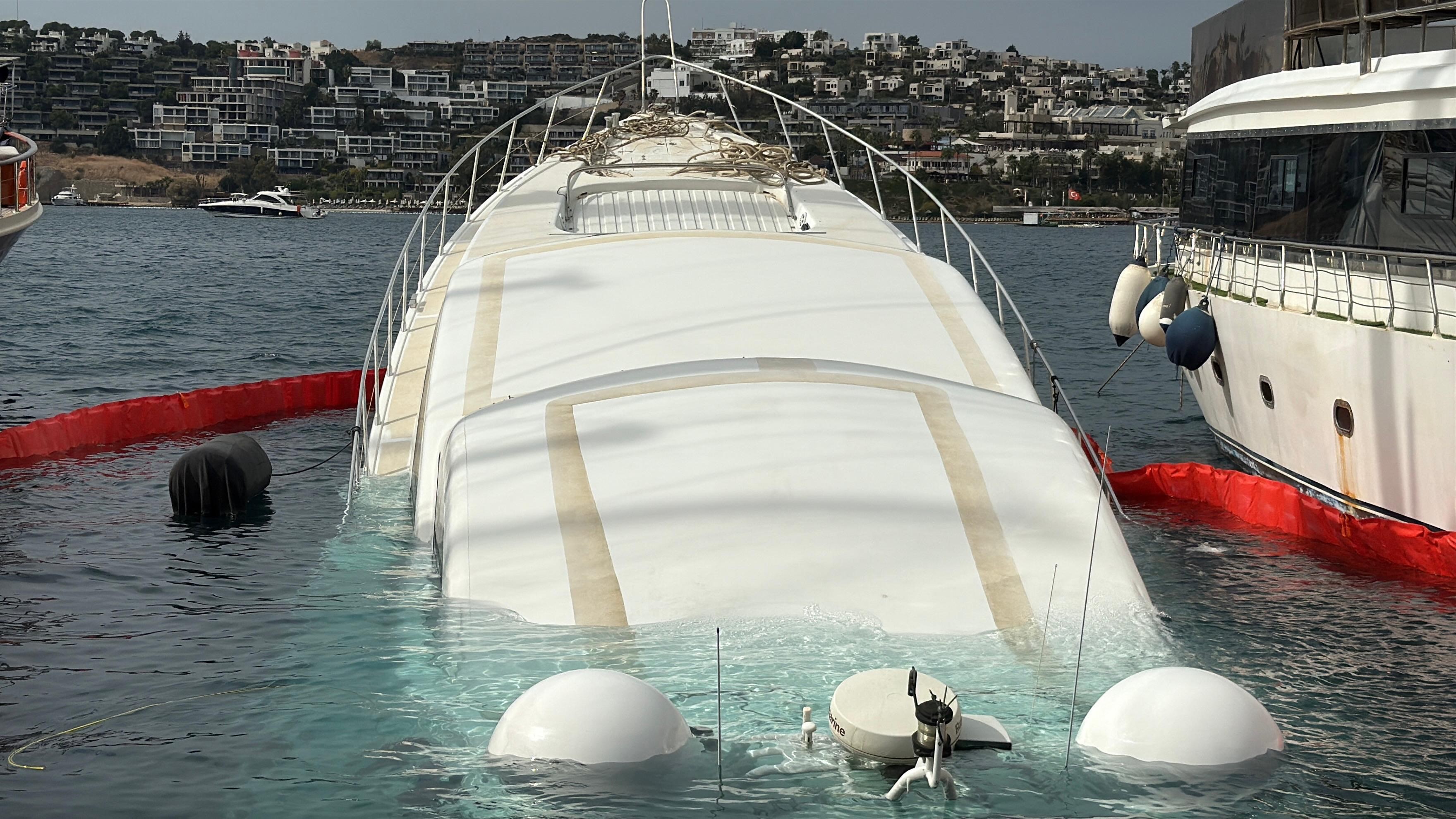 40 Milyon Tl’lik Yat Sulara Gömüldü (7)