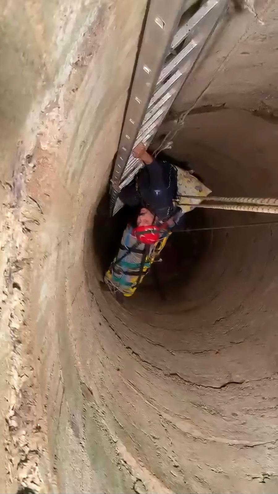 80 Yaşındaki Halil Amca 12 Metrelik Kuyuda Bulundu (6)