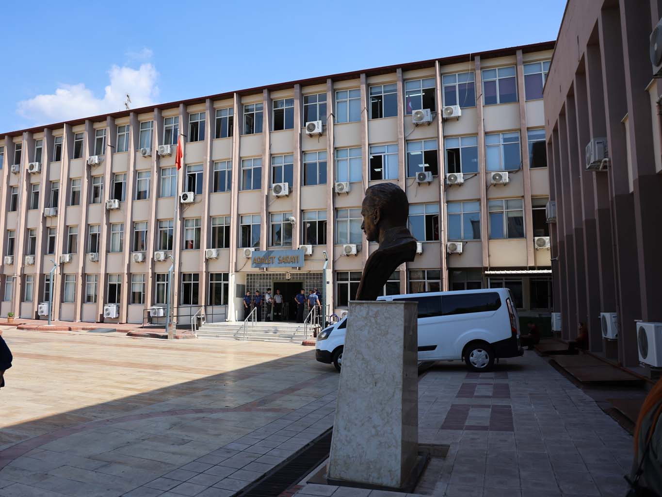 Aydın Adliyesi Karıştı