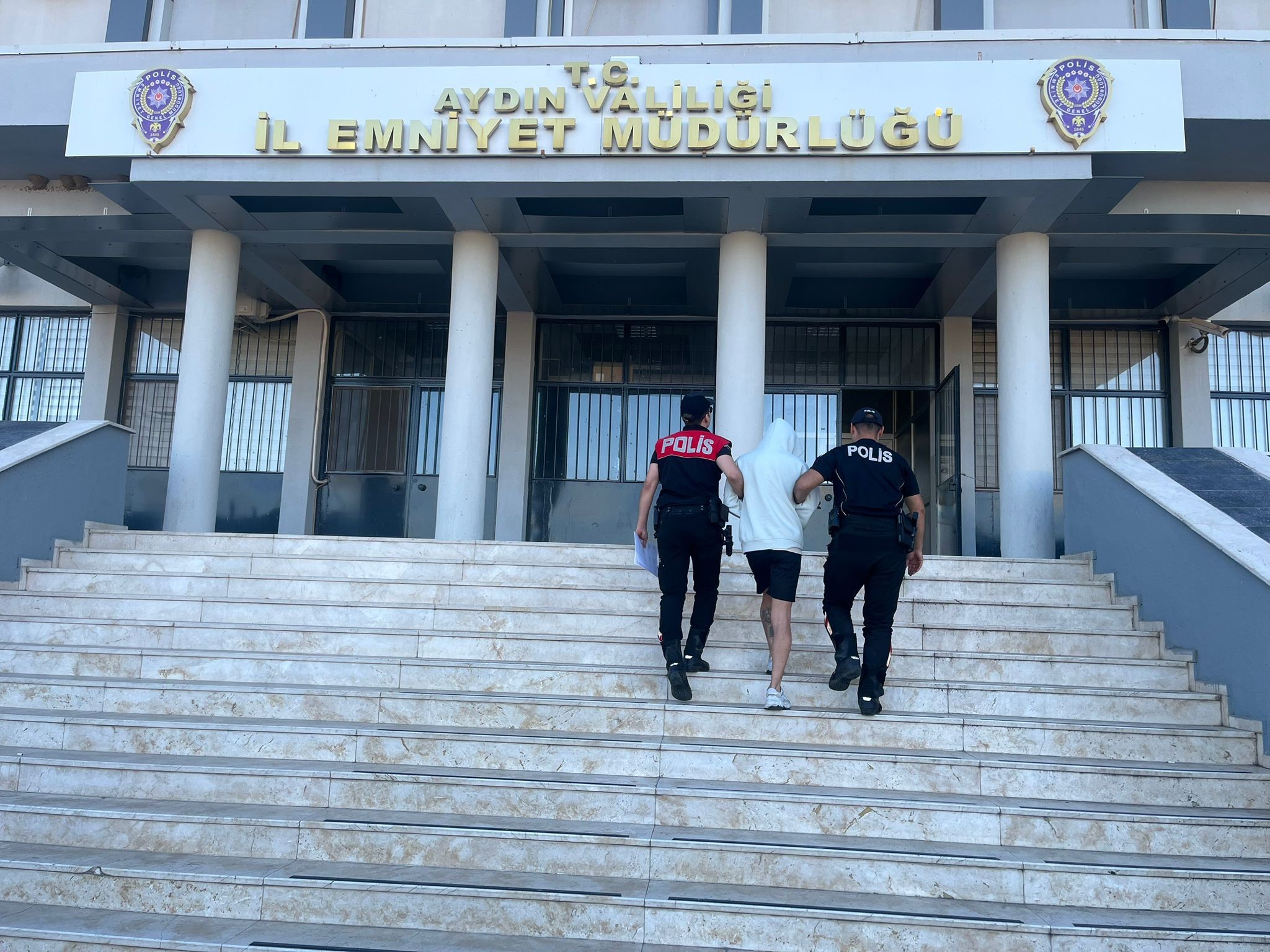 Aydın Esnafının Kabusu Olmuştu, Enselendi (2)