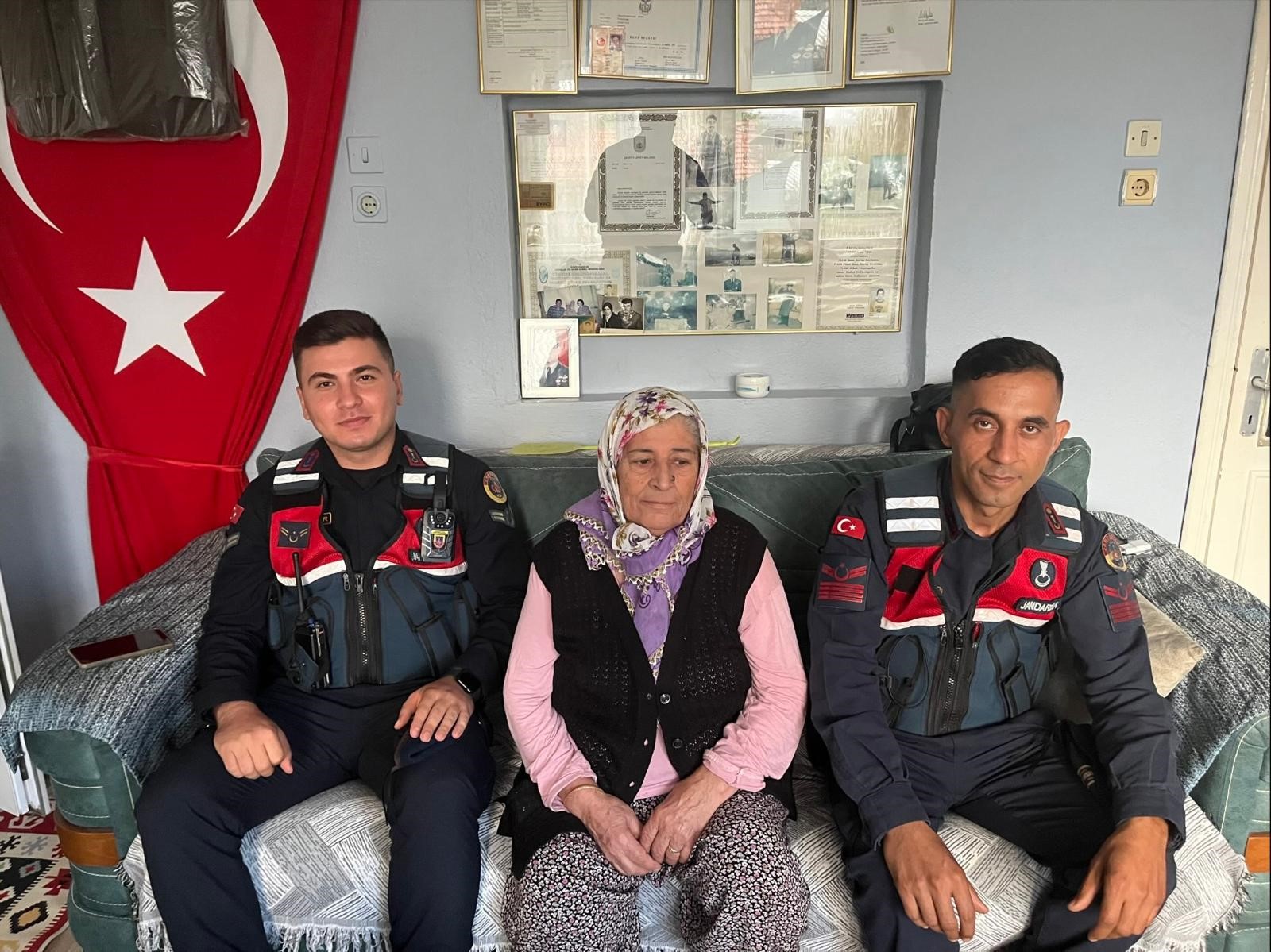 Aydın Jandarmasından Şehit Ve Gazi Ailelerine Ziyaret (4)