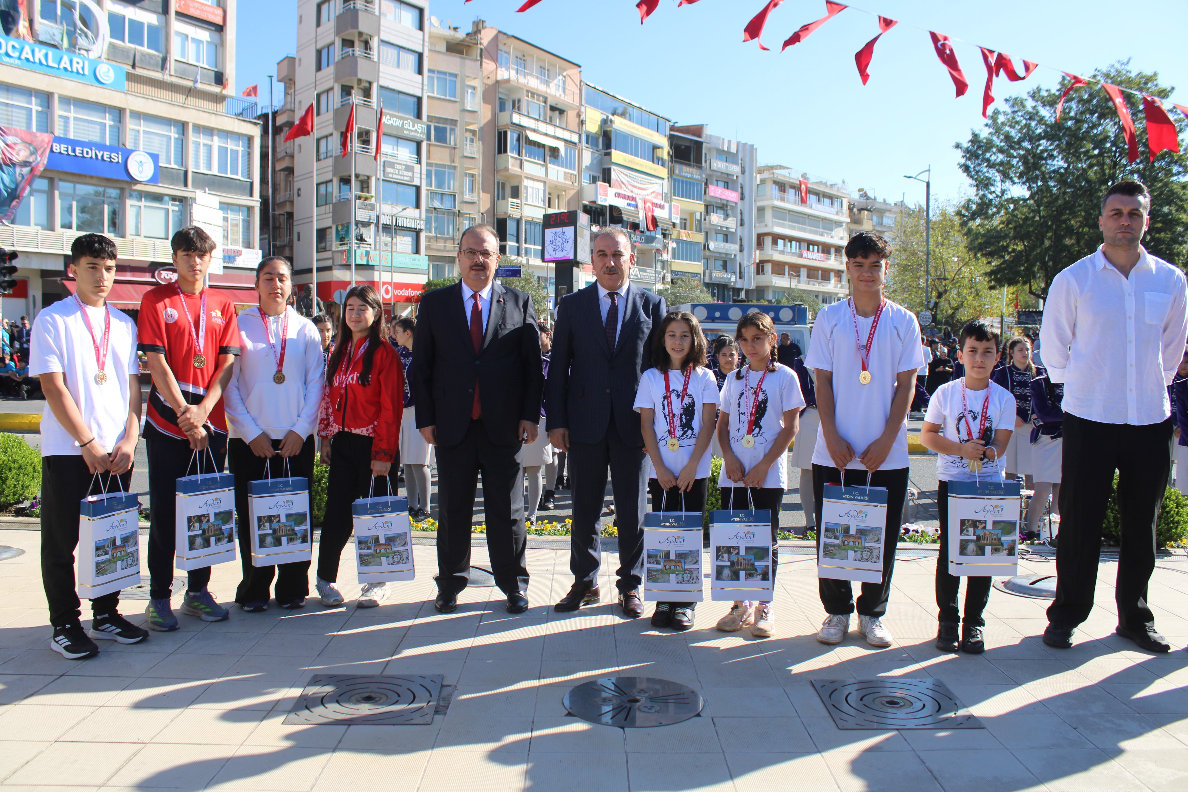 Aydın’da 29 Ekim Cumhuriyet Bayramı Coşkuyla Kutlandı (5)-1