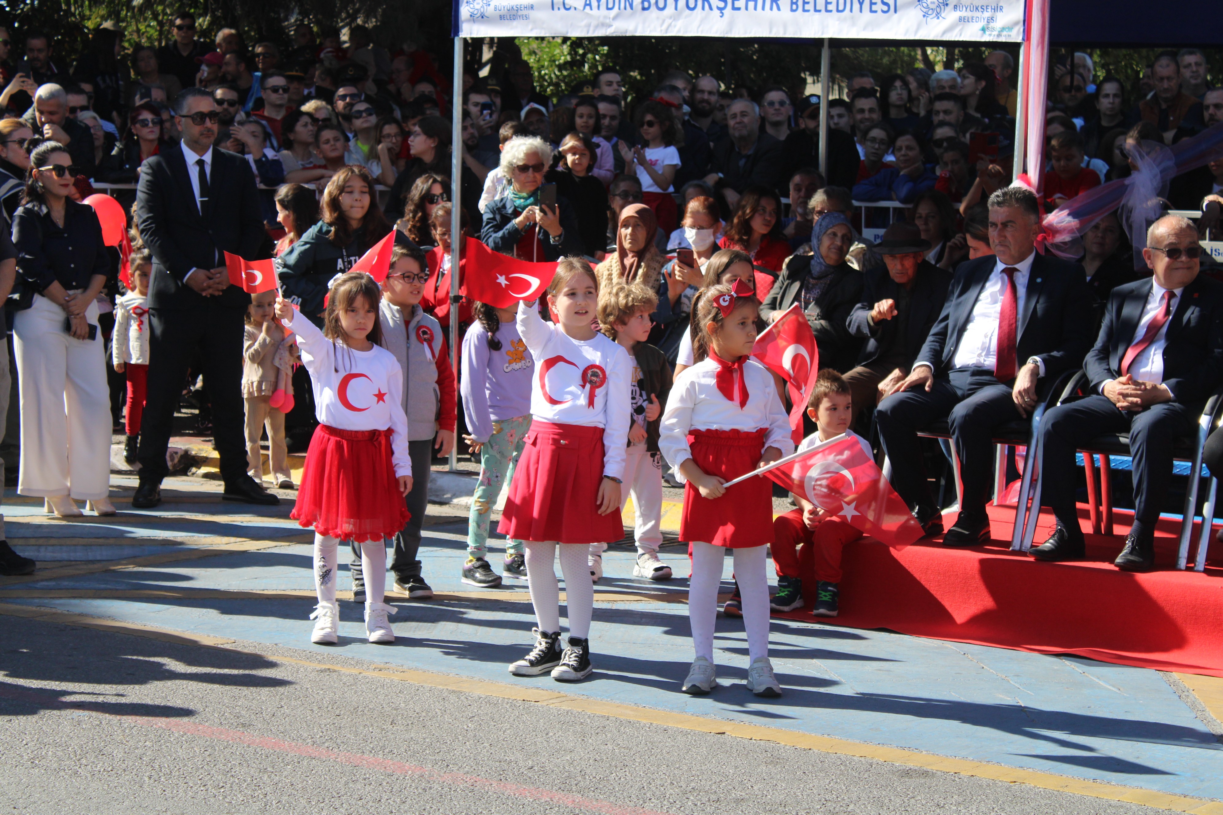 Aydın’da 29 Ekim Cumhuriyet Bayramı Coşkuyla Kutlandı (9)-1