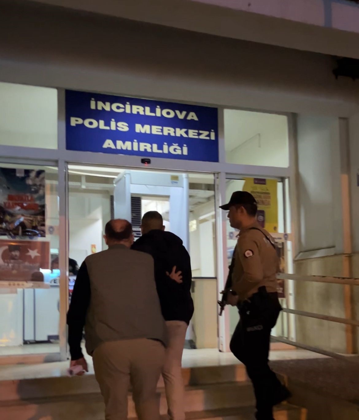 Aydın’da Firari Şüpheli Sahte Kimlikle Yakalandı (3)