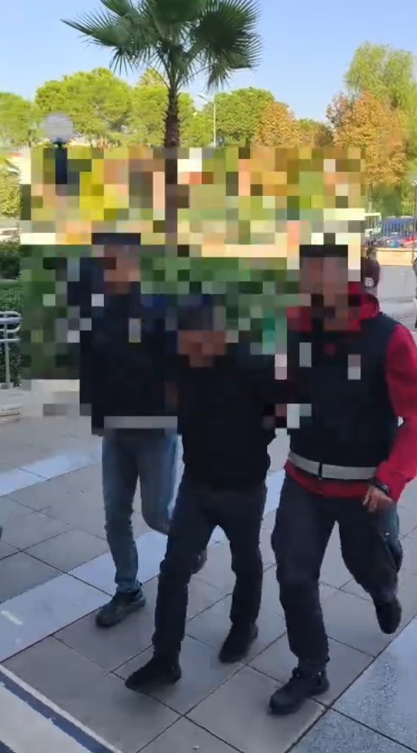 Aydın’da Fuhuşa Aracılık Etti, Yakalandı (3)