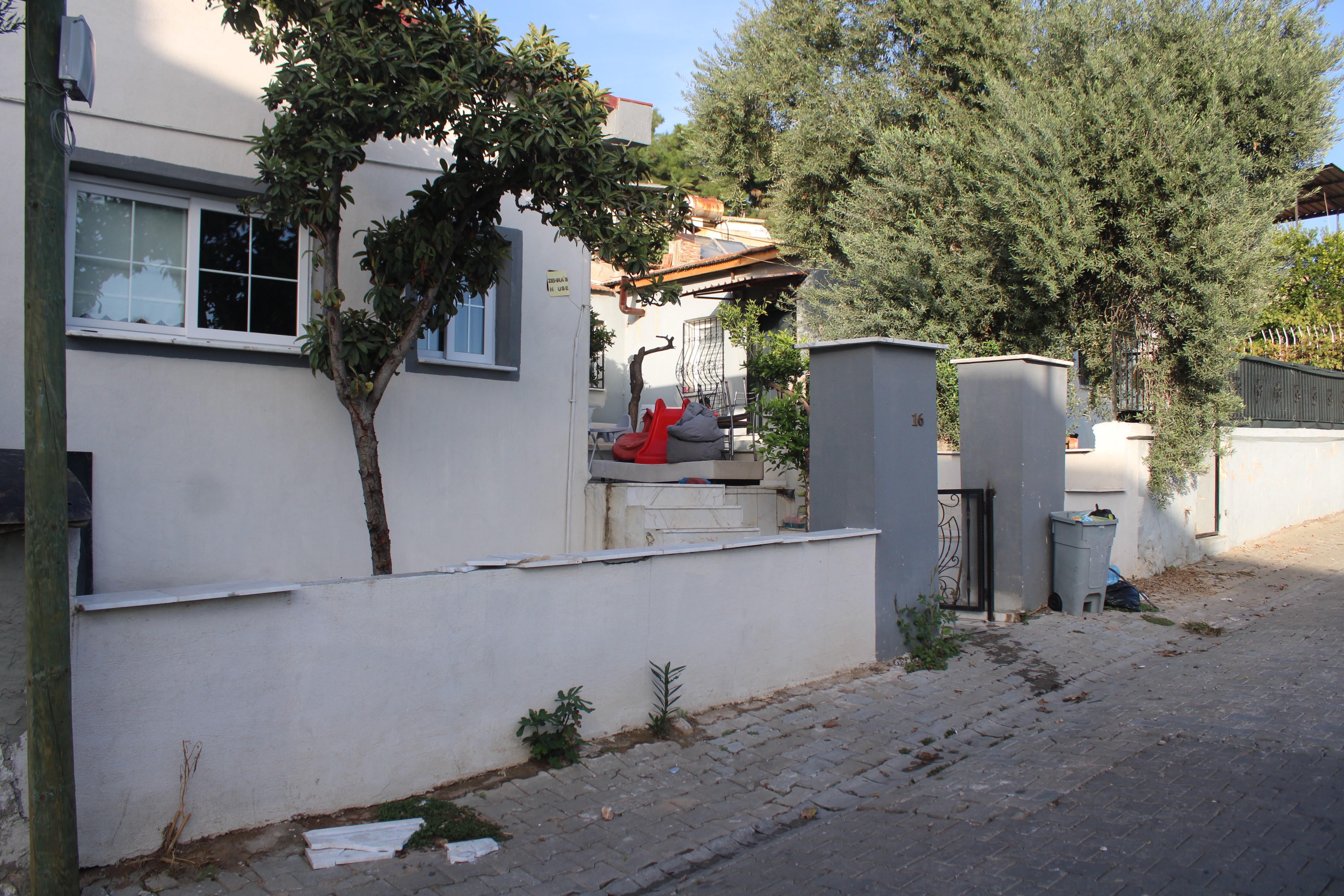 Aydın’da Genç Kız Baygın Halde Bulundu (3)