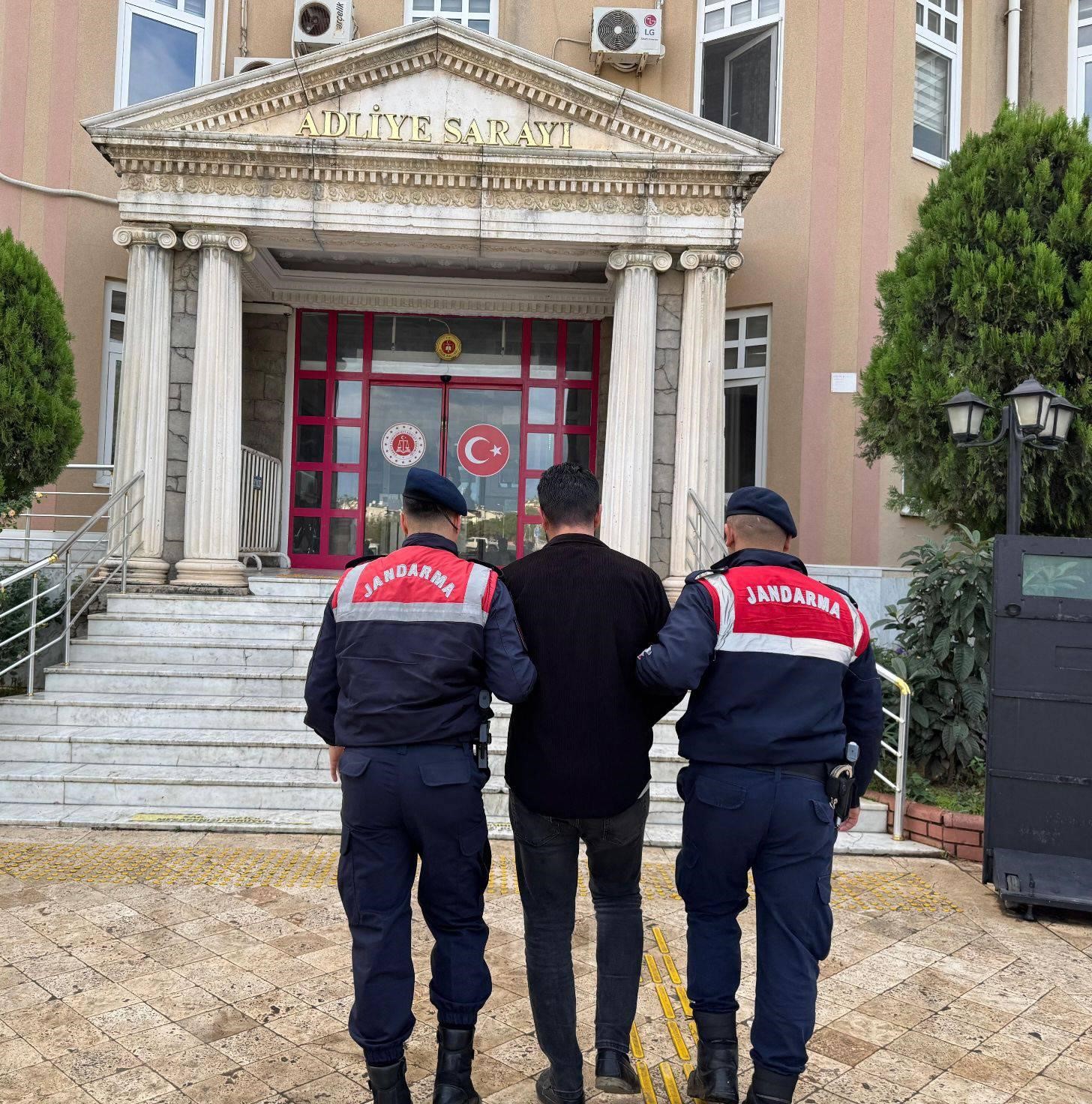 Aydın’da Hırsızlık Suçundan Aranıyordu, Yakalandı