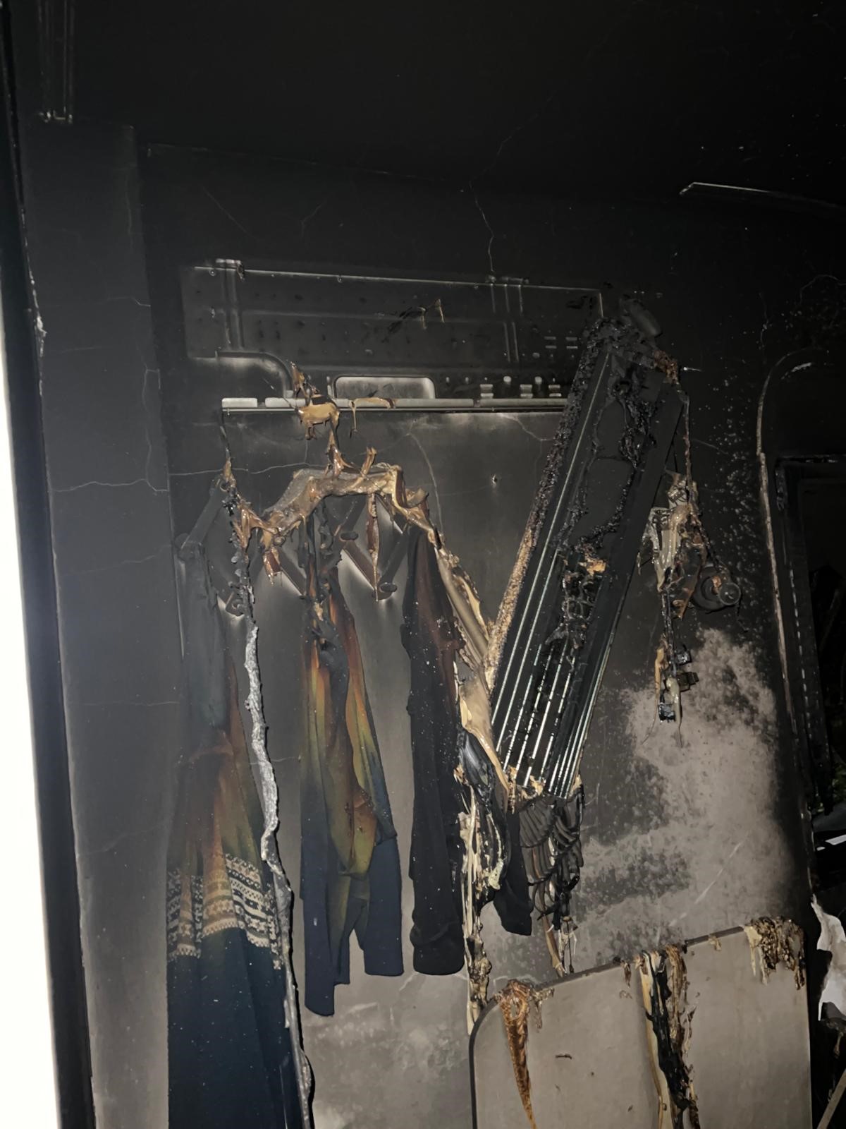 Aydın’da Klimadan Çıkan Yangında Bir Kişi Yaşamını Yitirdi (2)