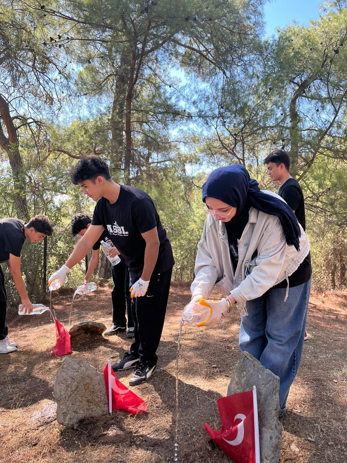 Aydın’da Öğrenciler Şehitlikleri Ziyaret Etti (5)