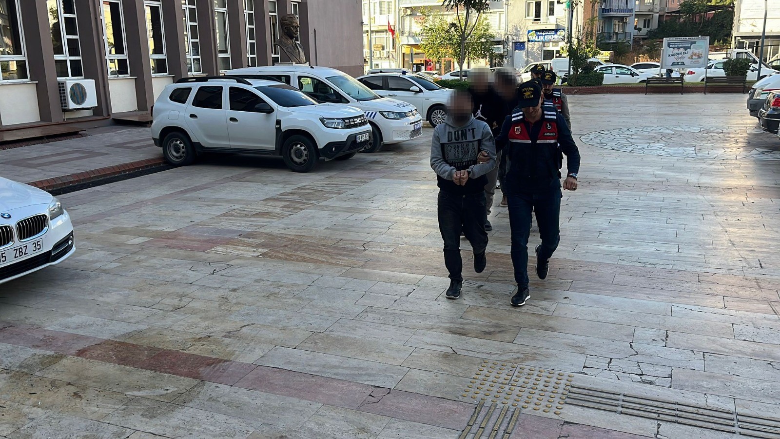 Aydın’da Terör Operasyonu.. 5 Kişi Gözaltında (3)