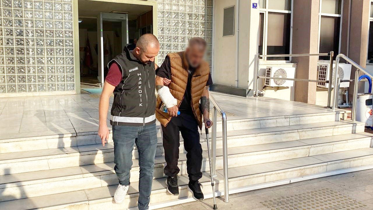 Aydın’da Yakalandı, Koltuk Değneği Ile Cezaevine Gönderildi (2)