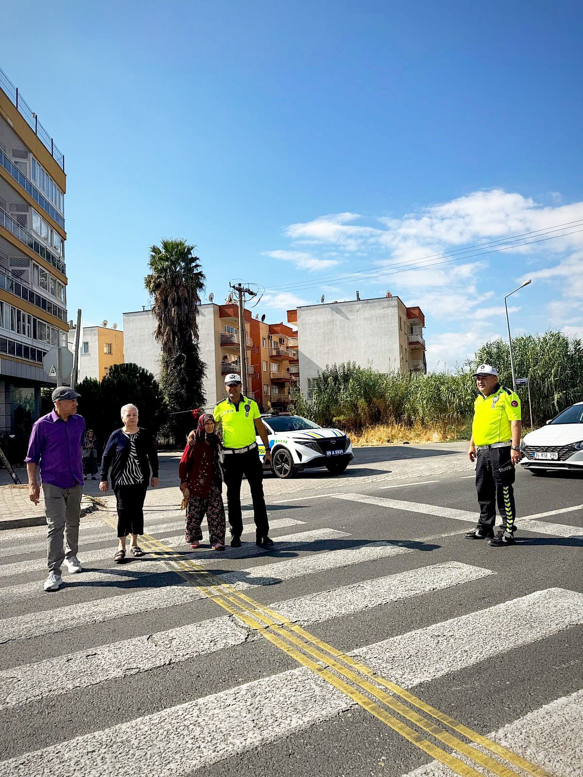 Aydın’da Yaşlı Çınarlara Trafik Eğitimi (2)