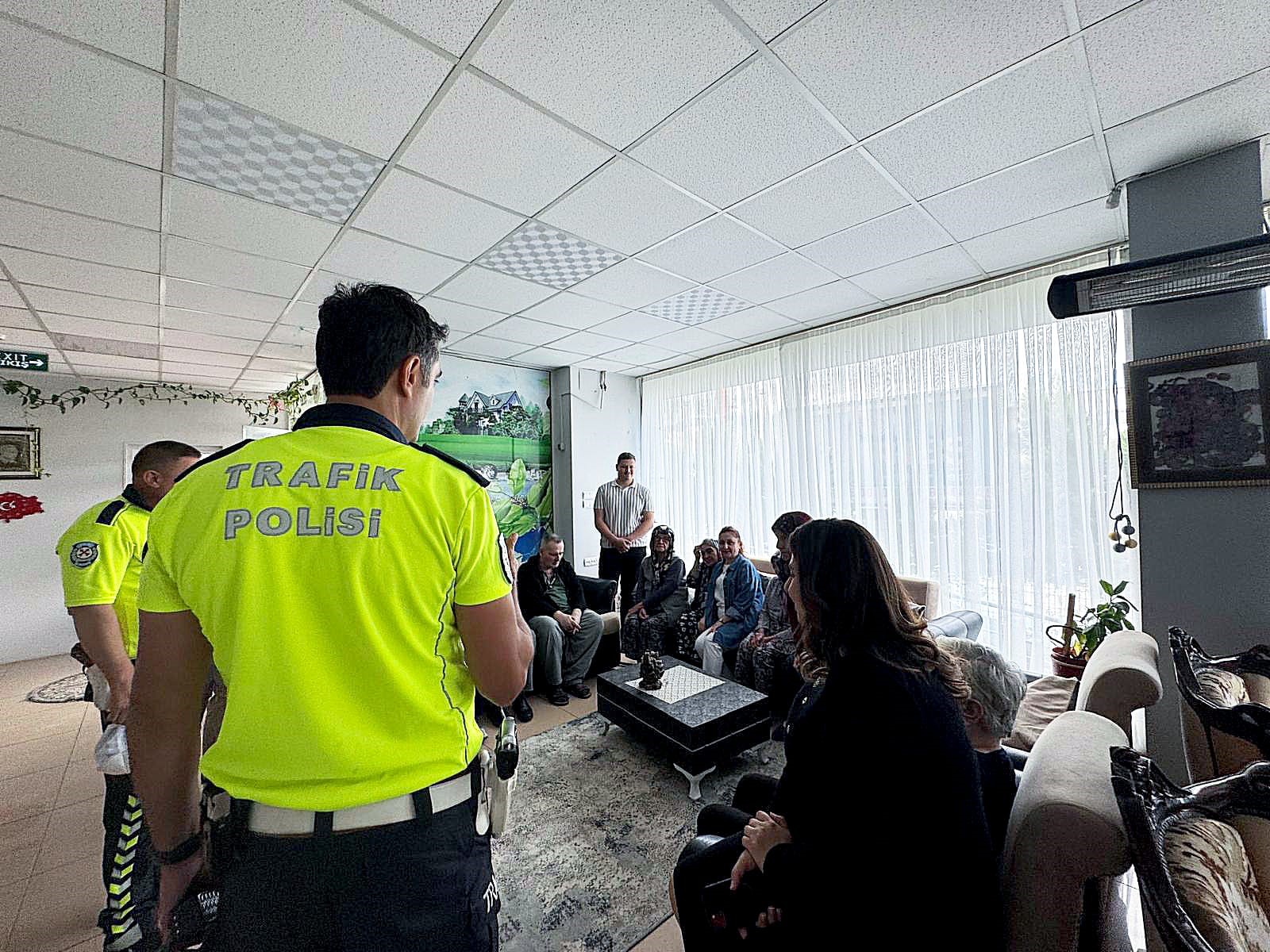 Aydın’da Yaşlı Çınarlara Trafik Eğitimi (4)