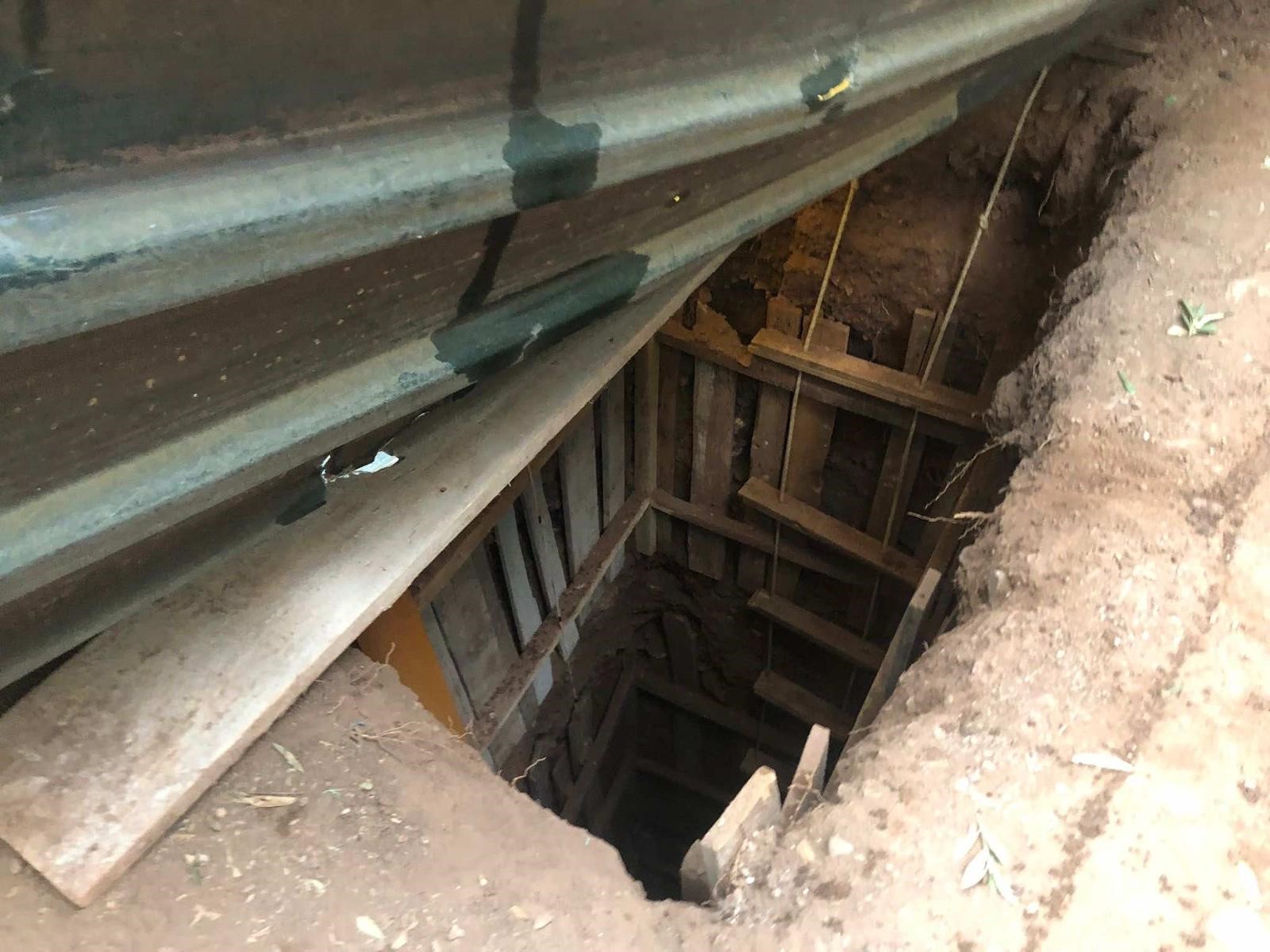 Bahçede 20 Metrelik Çukurda Basıldı (4)