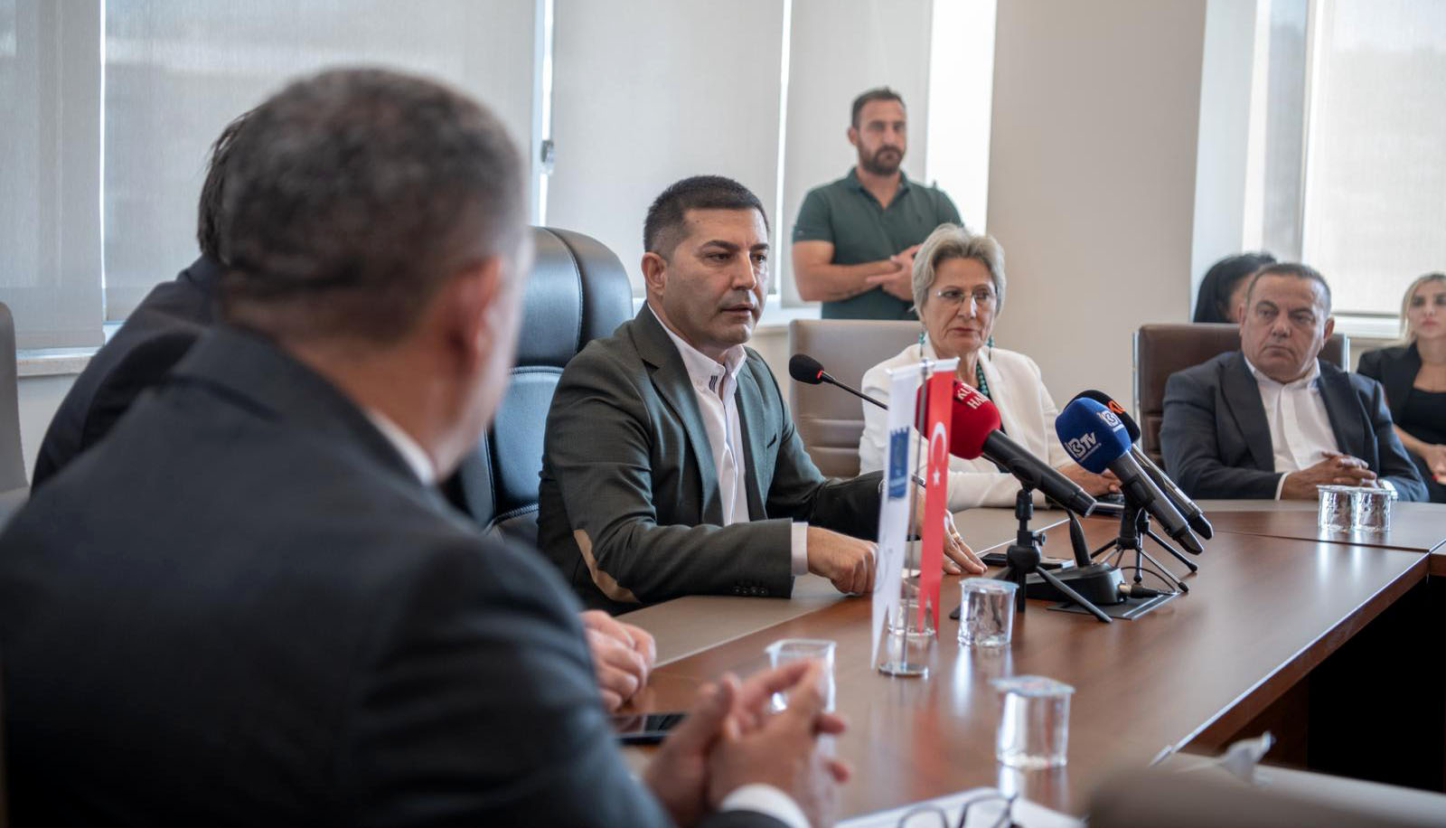 Baskan Ömer Günel Basin Toplantisi (2)