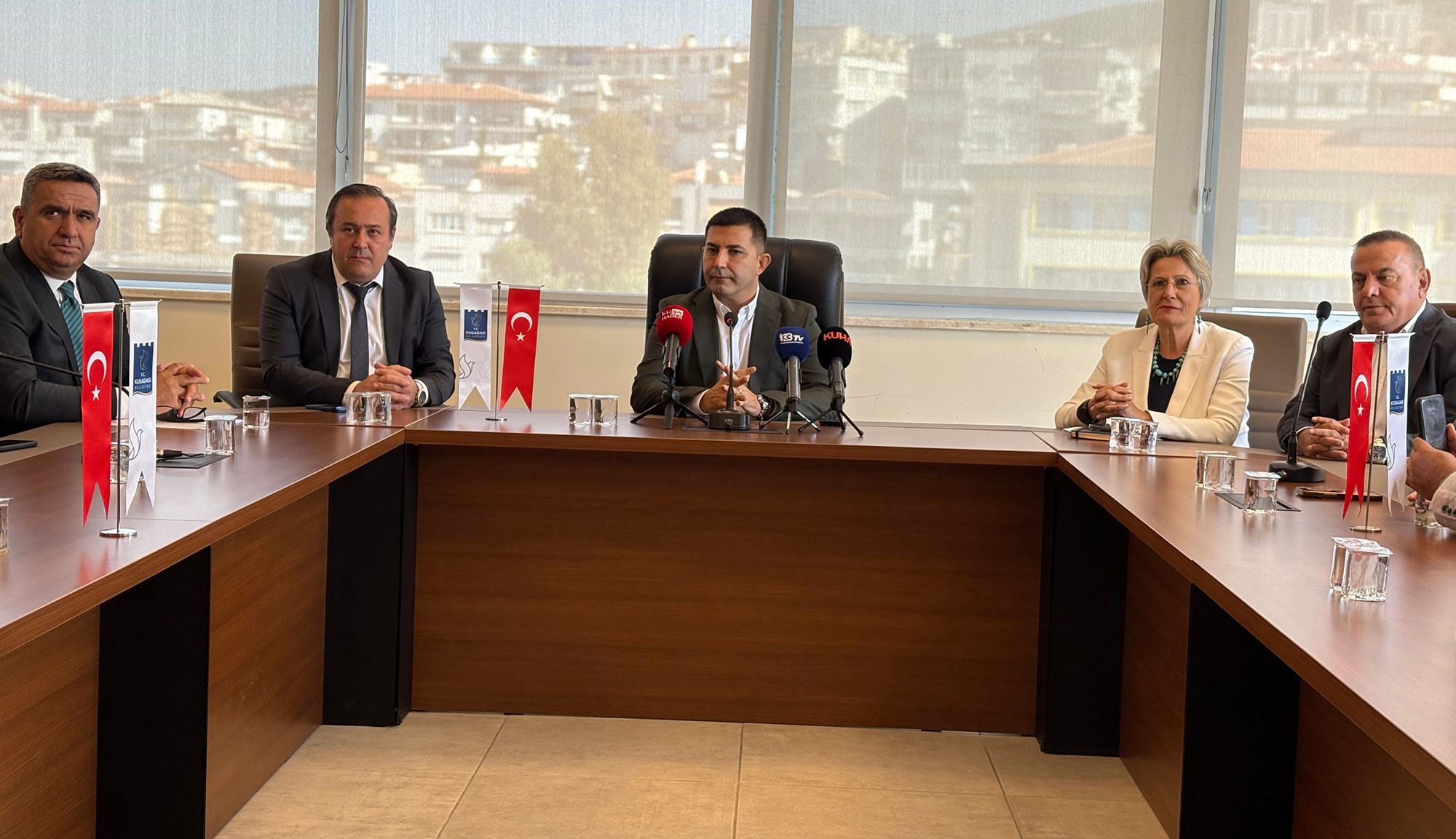 Baskan Ömer Günel Basin Toplantisi (4)-3