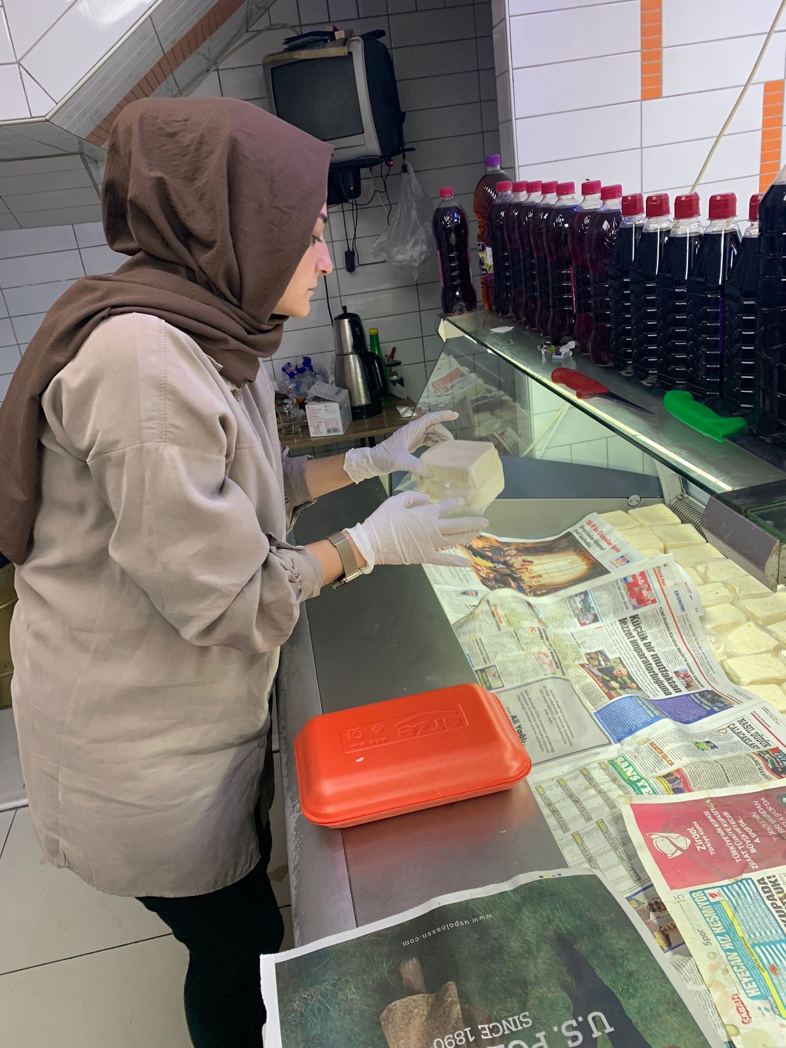 Bozuk Peynir Ekipleri Harekete Geçirdi (6)