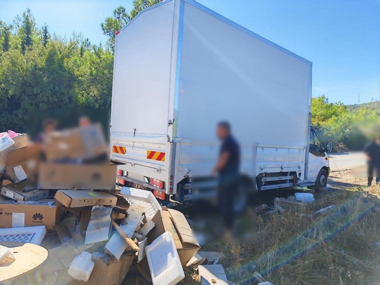 Cezayı Yiyince Kuzu Kuzu Topladılar (3)