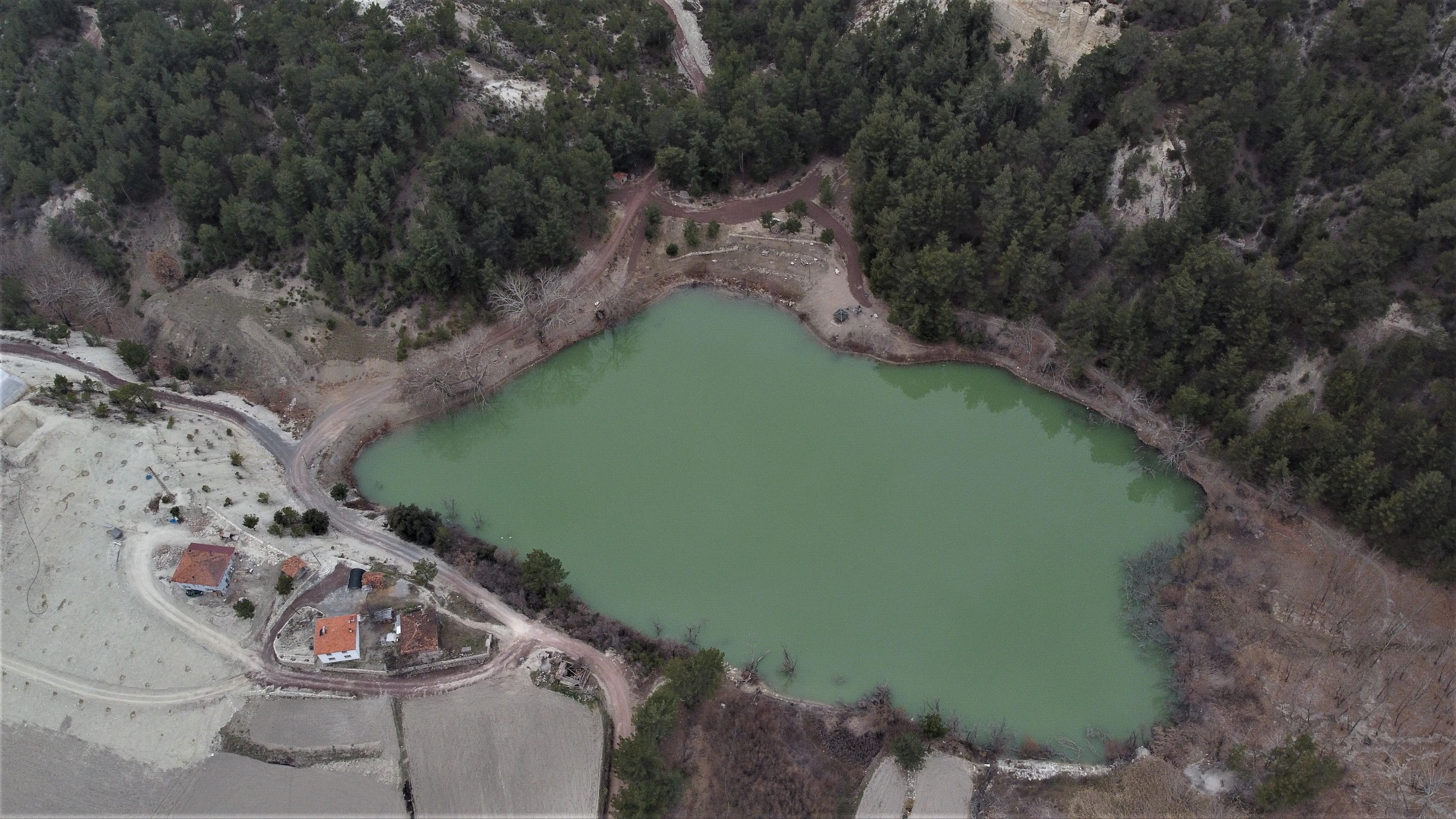 Ege’de Korkutan Görüntü.. Göl Kurudu (8)