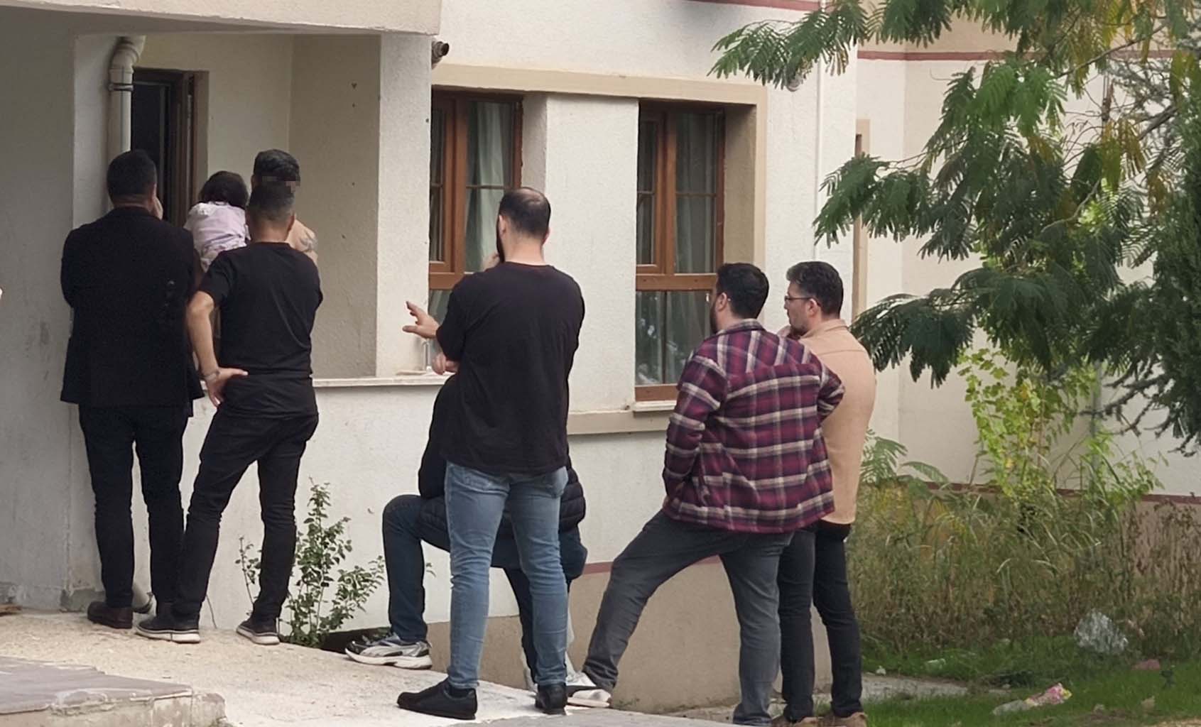 Eşi Ve Kızını Yaralayıp Rehin Aldı (4)-1