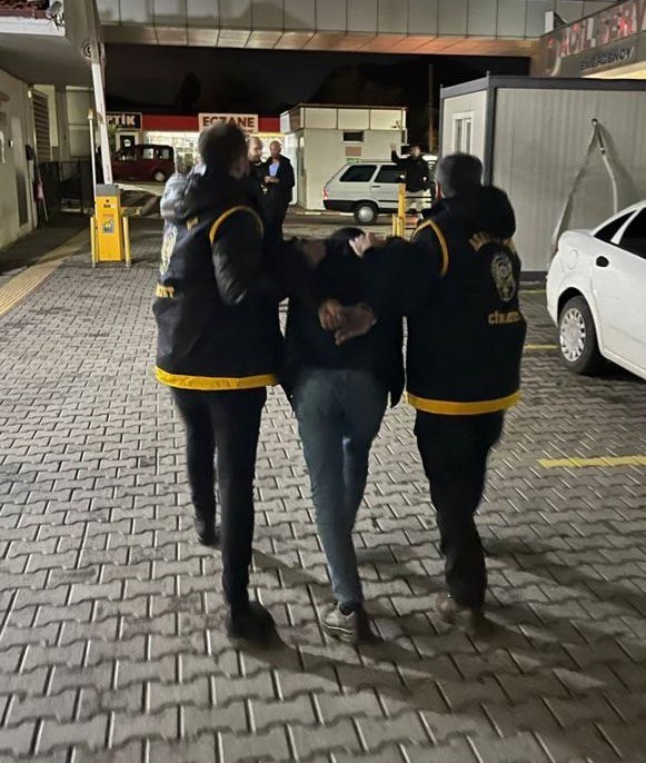 Eski Eşini Kucağındaki Bebeğe Aldırmadan Bıçaklamıştı, Mahkeme Karar Verdi (3)