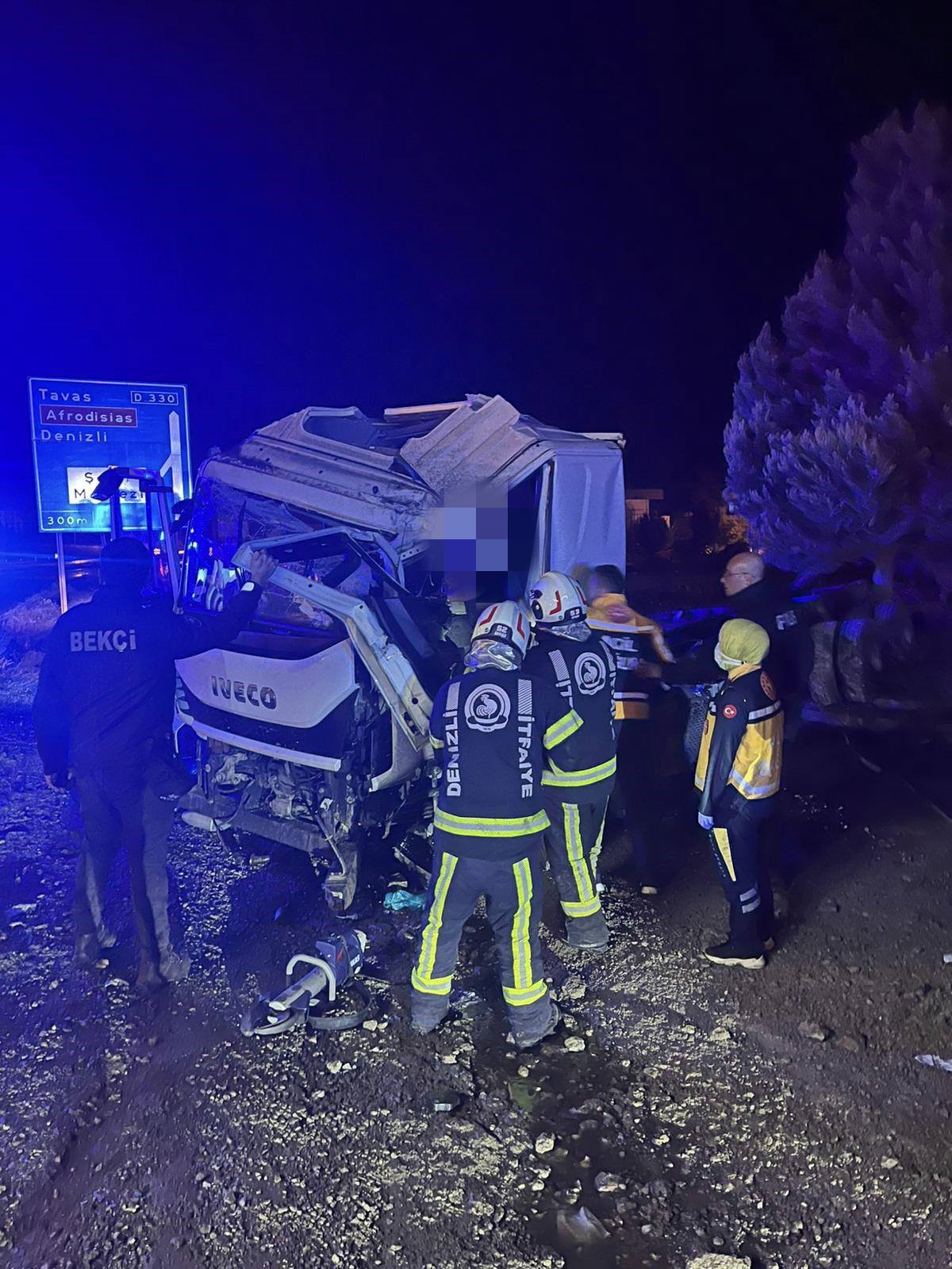 Kamyonet Yoldan Çıktı (4)-1