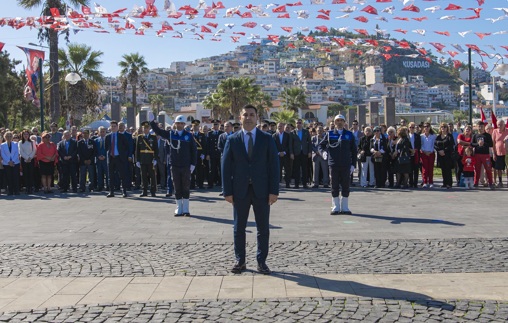 Kuşadası’nda Cumhuriyet Coşkusu Başladı (7)