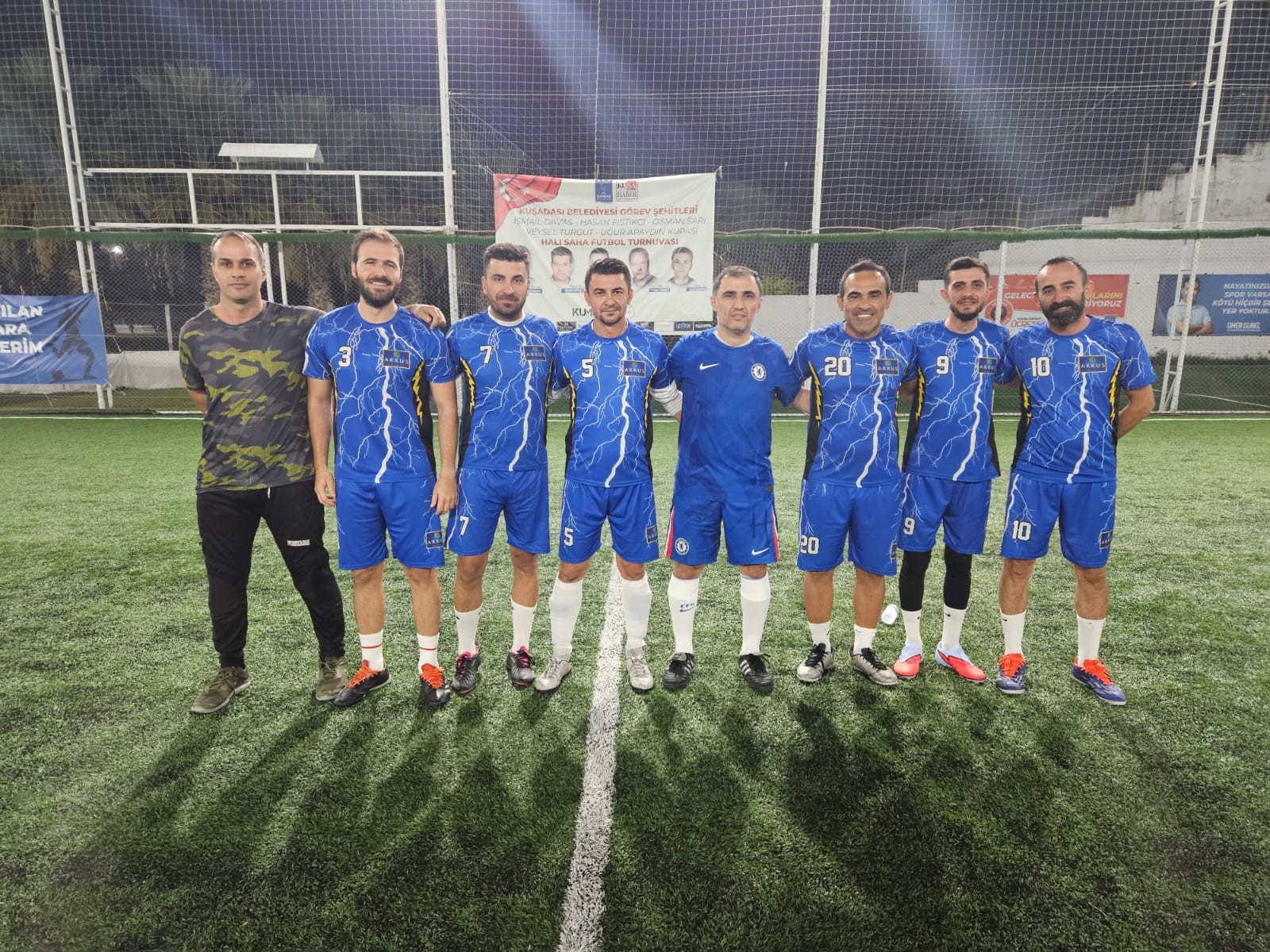 Kuşadası’nda Görev Şehitleri Turnuvası'nda Çeyrek Final Heyecanı Başladı (5)