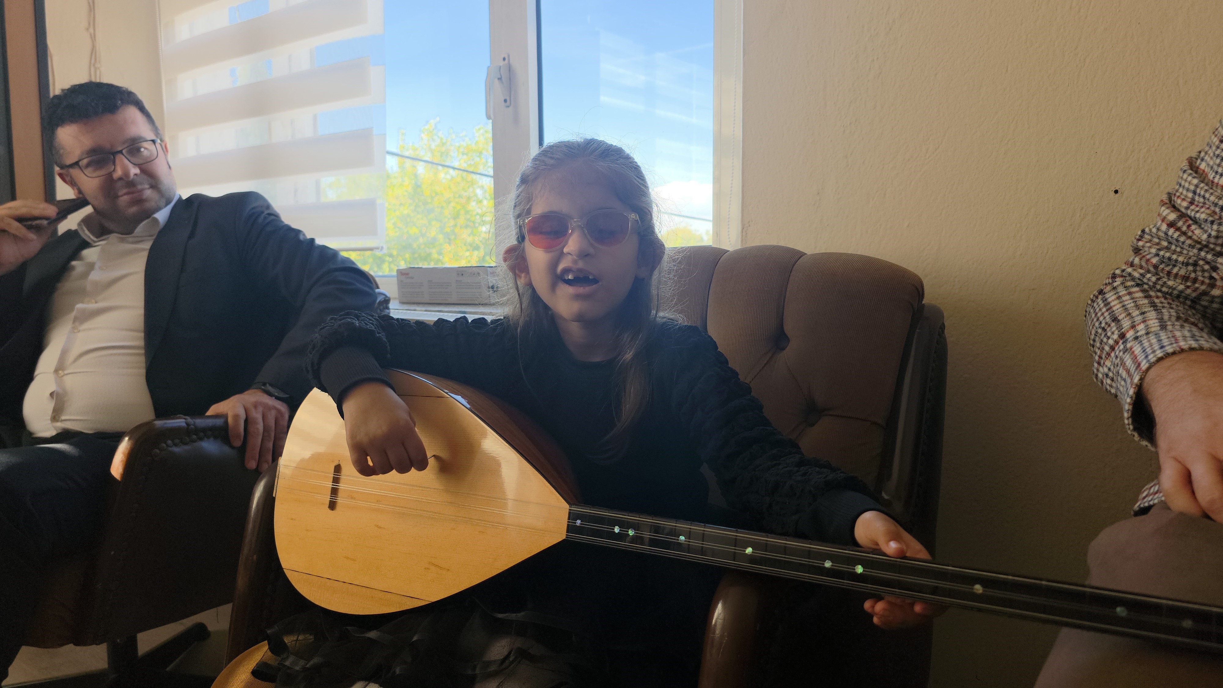 Minik Defne'nin Öğrenme Mücadelesi Ilham Oldu (8)