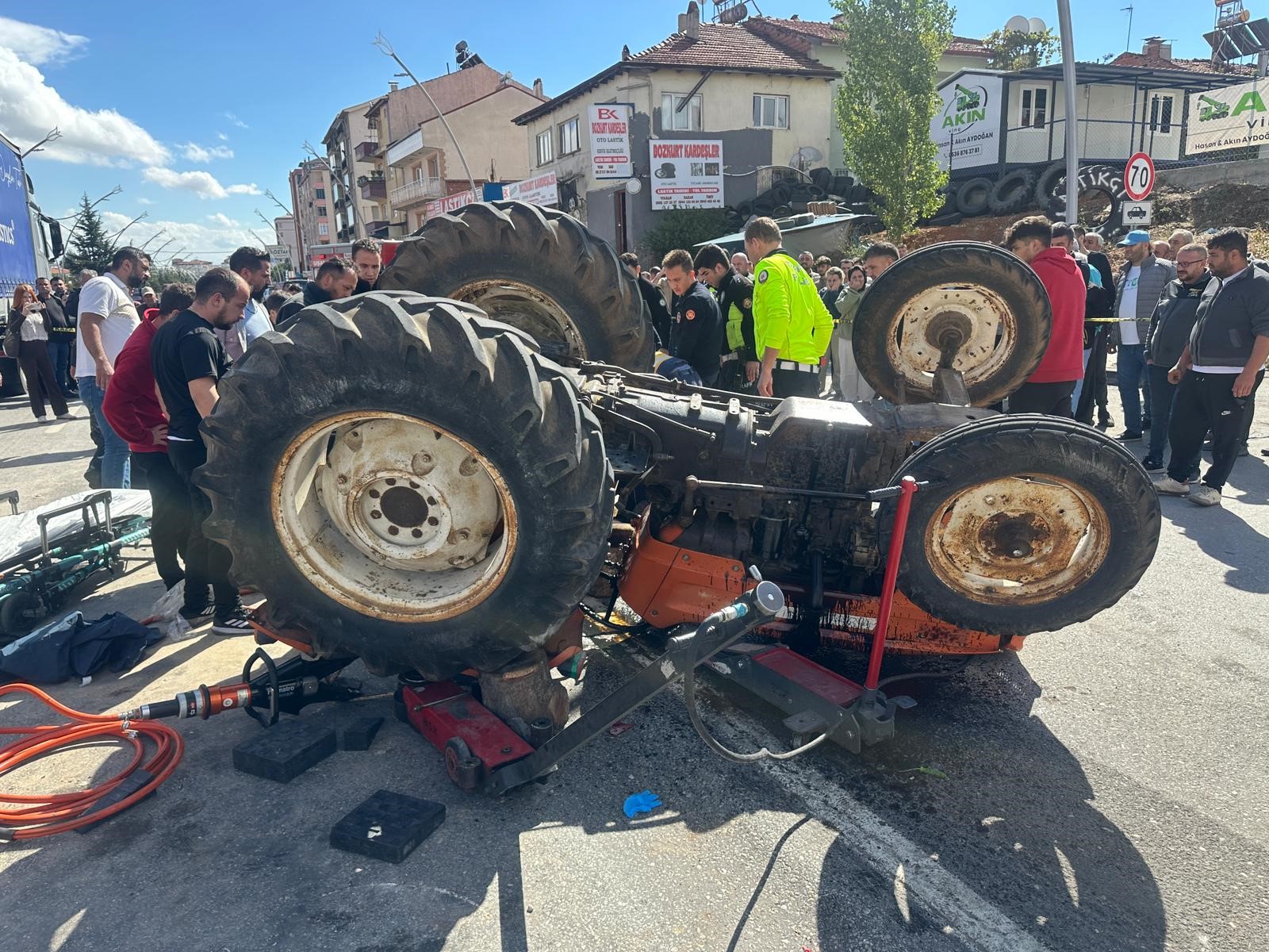 Ortalık Savaş Alanına Döndü.. Çok Sayıda Ekip Bölgede (9)