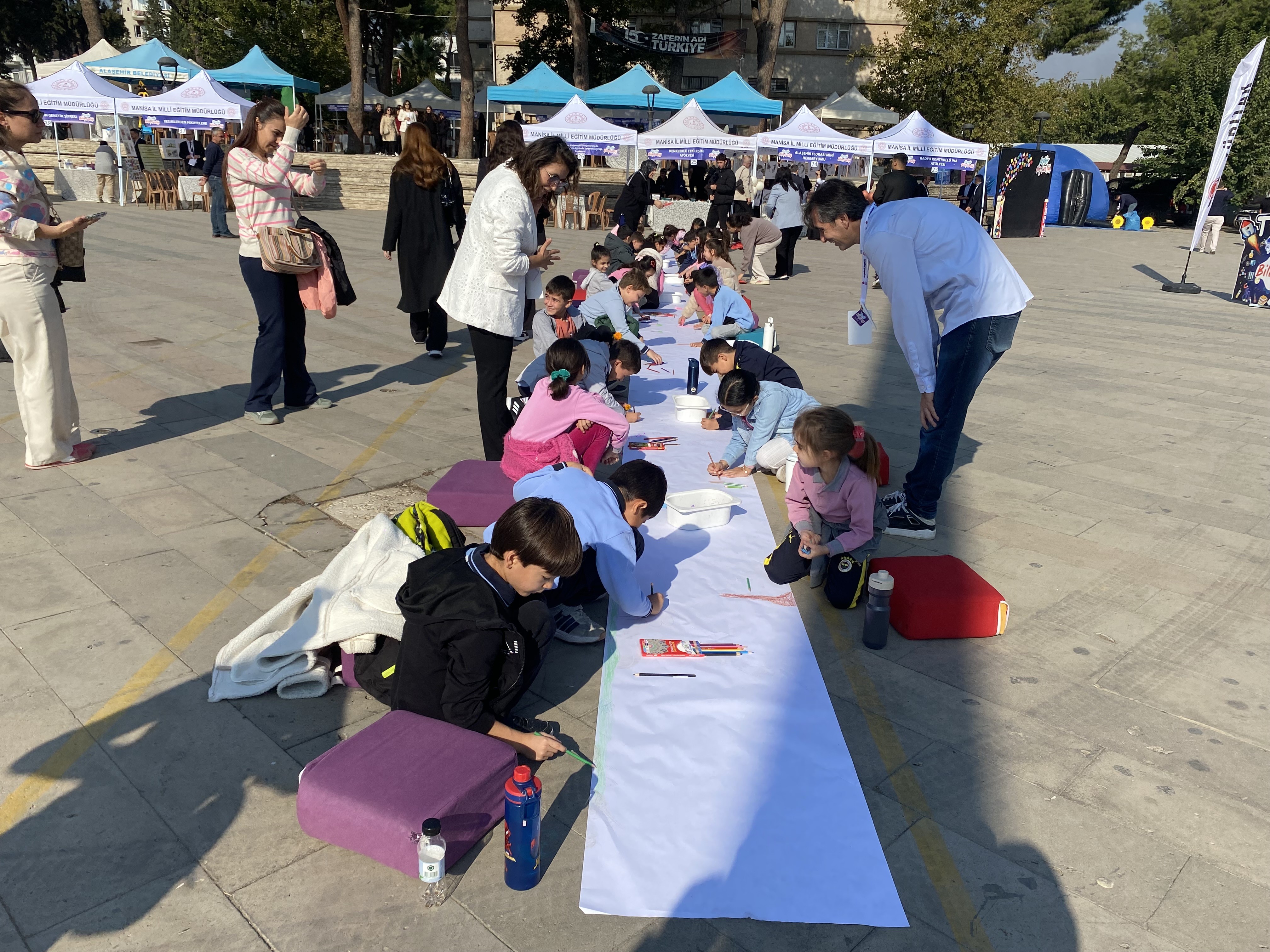 Robotlar Zeybek Oynadı (4)